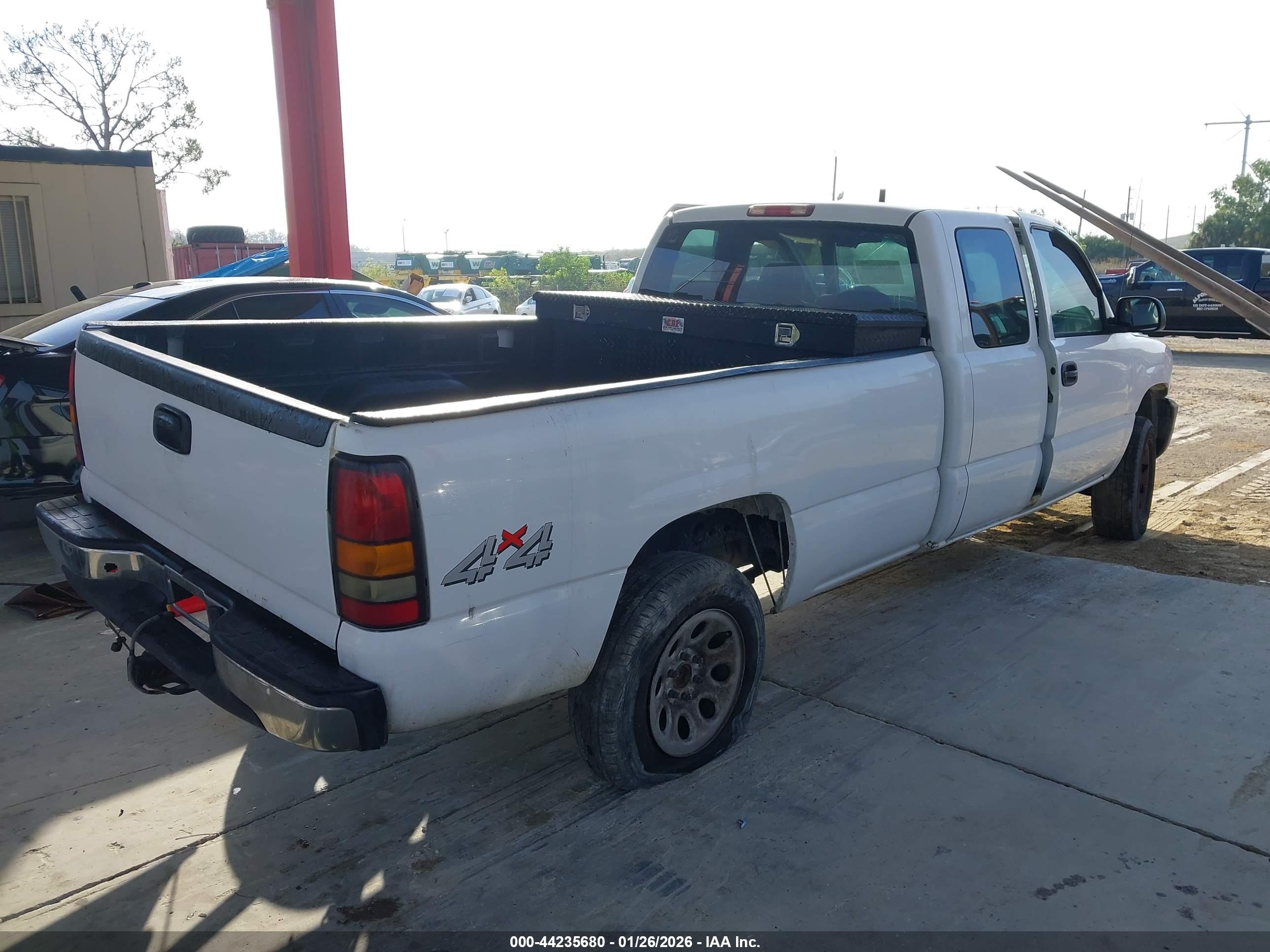GMC SIERRA image 4