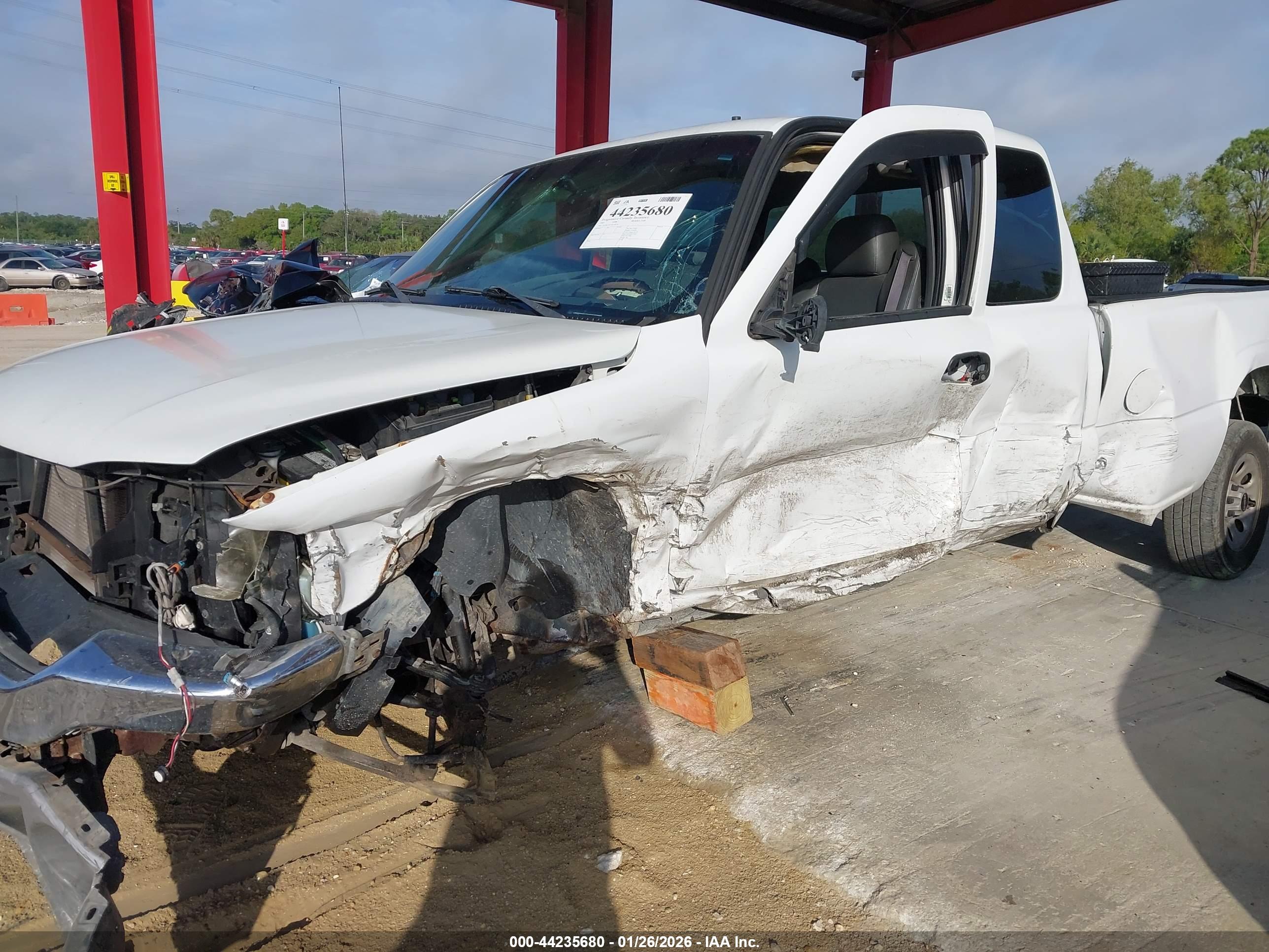 GMC SIERRA image 6