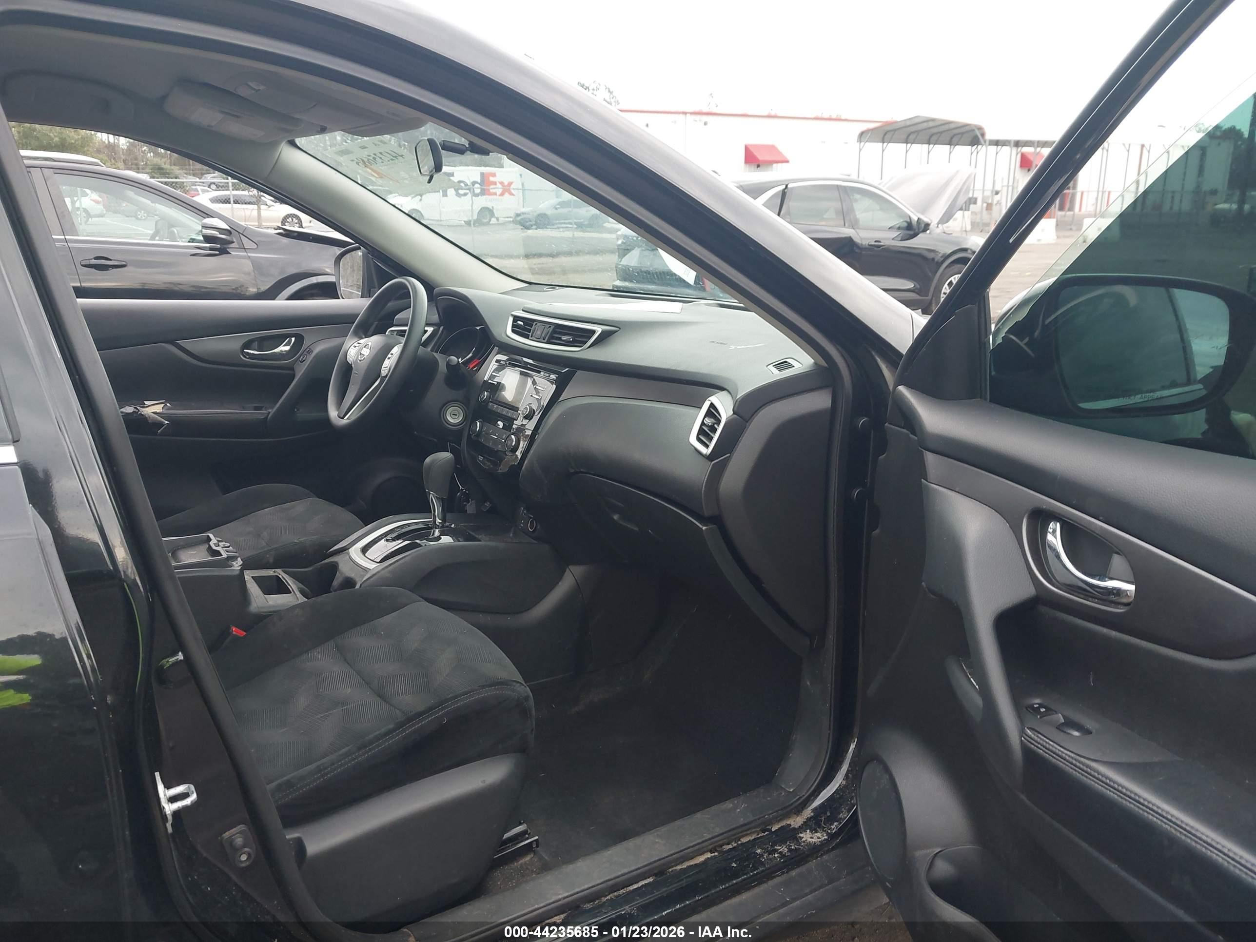 NISSAN ROGUE image 5