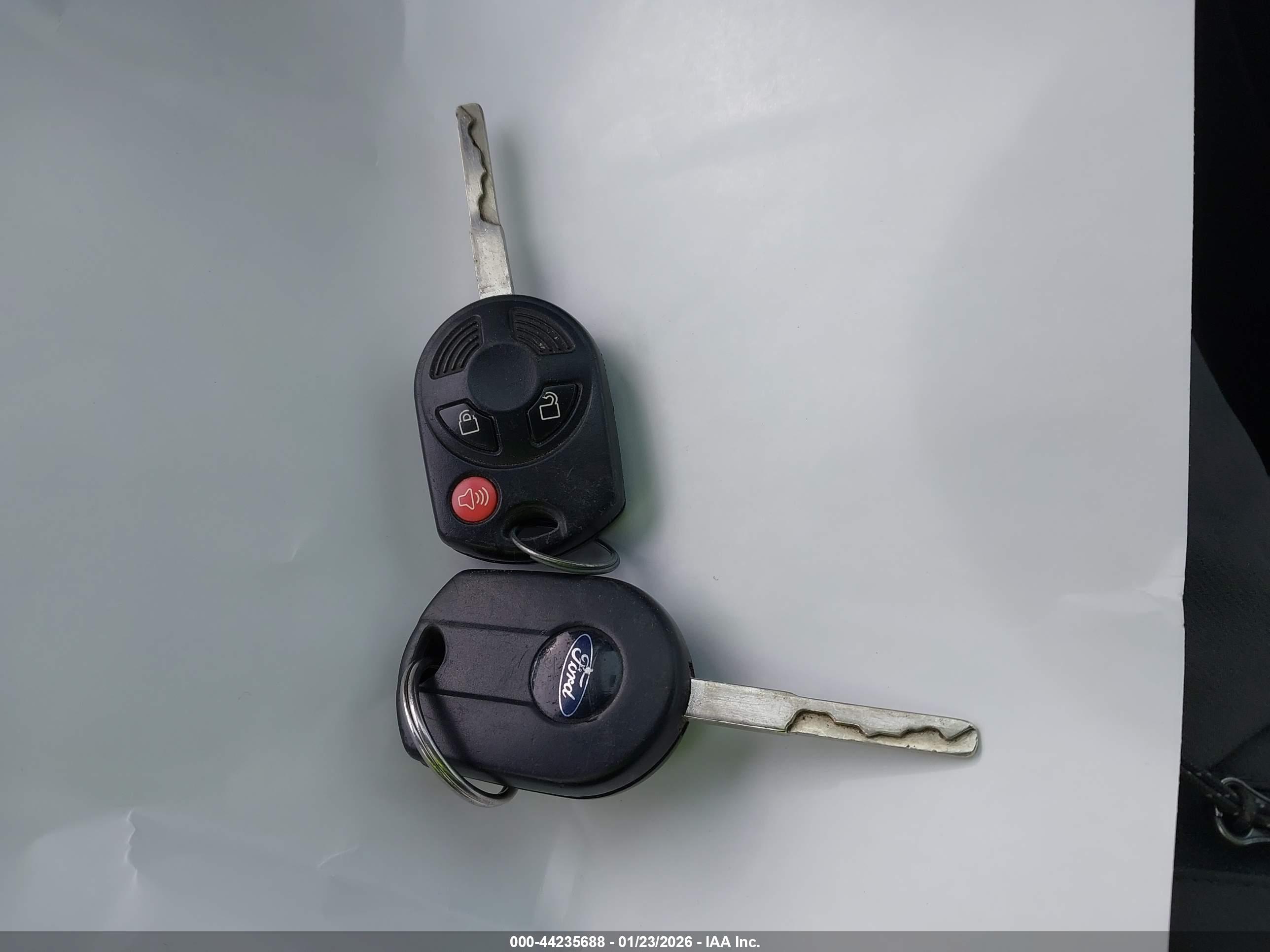 FORD ESCAPE image 11