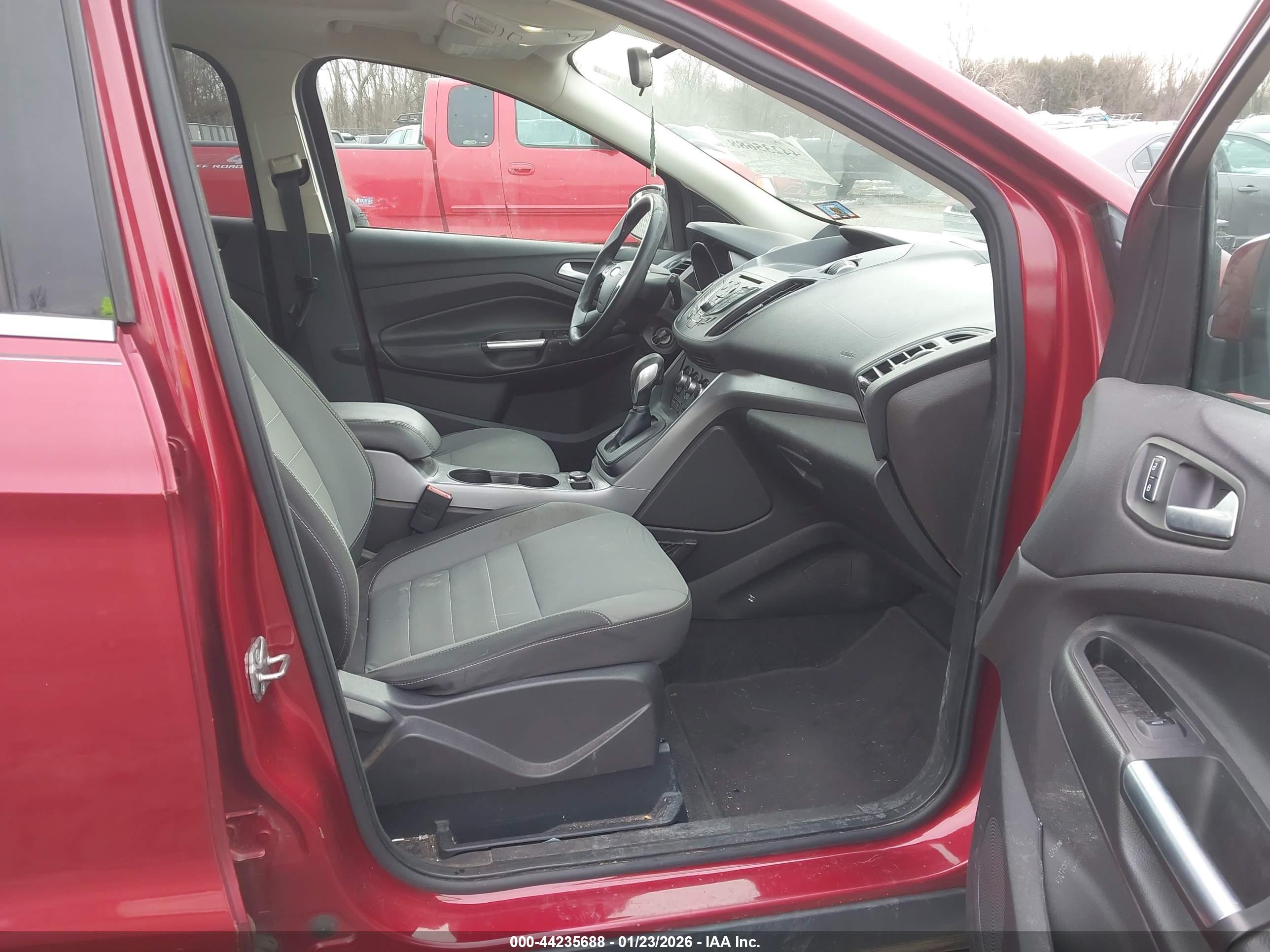 FORD ESCAPE image 5