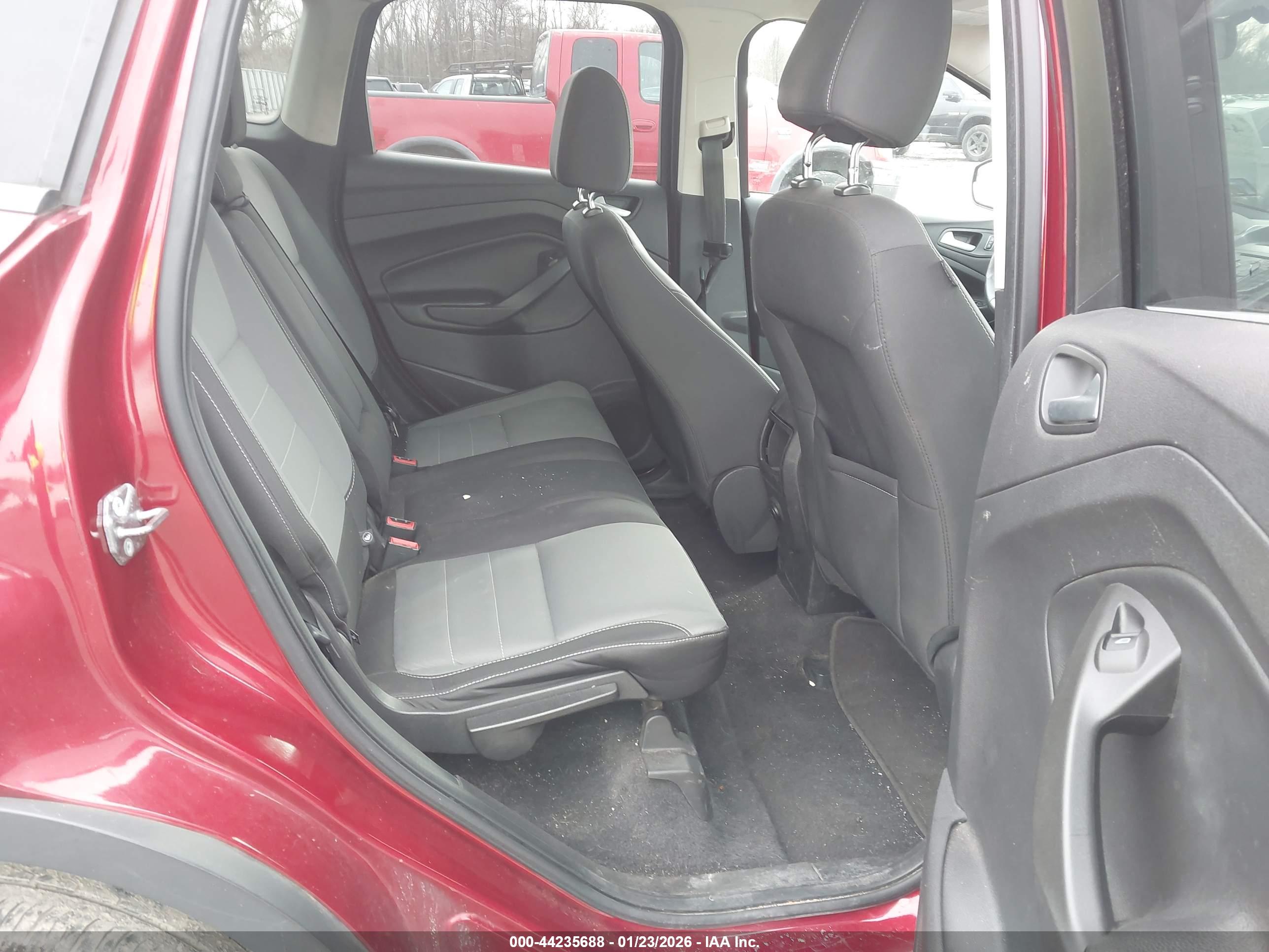 FORD ESCAPE image 8