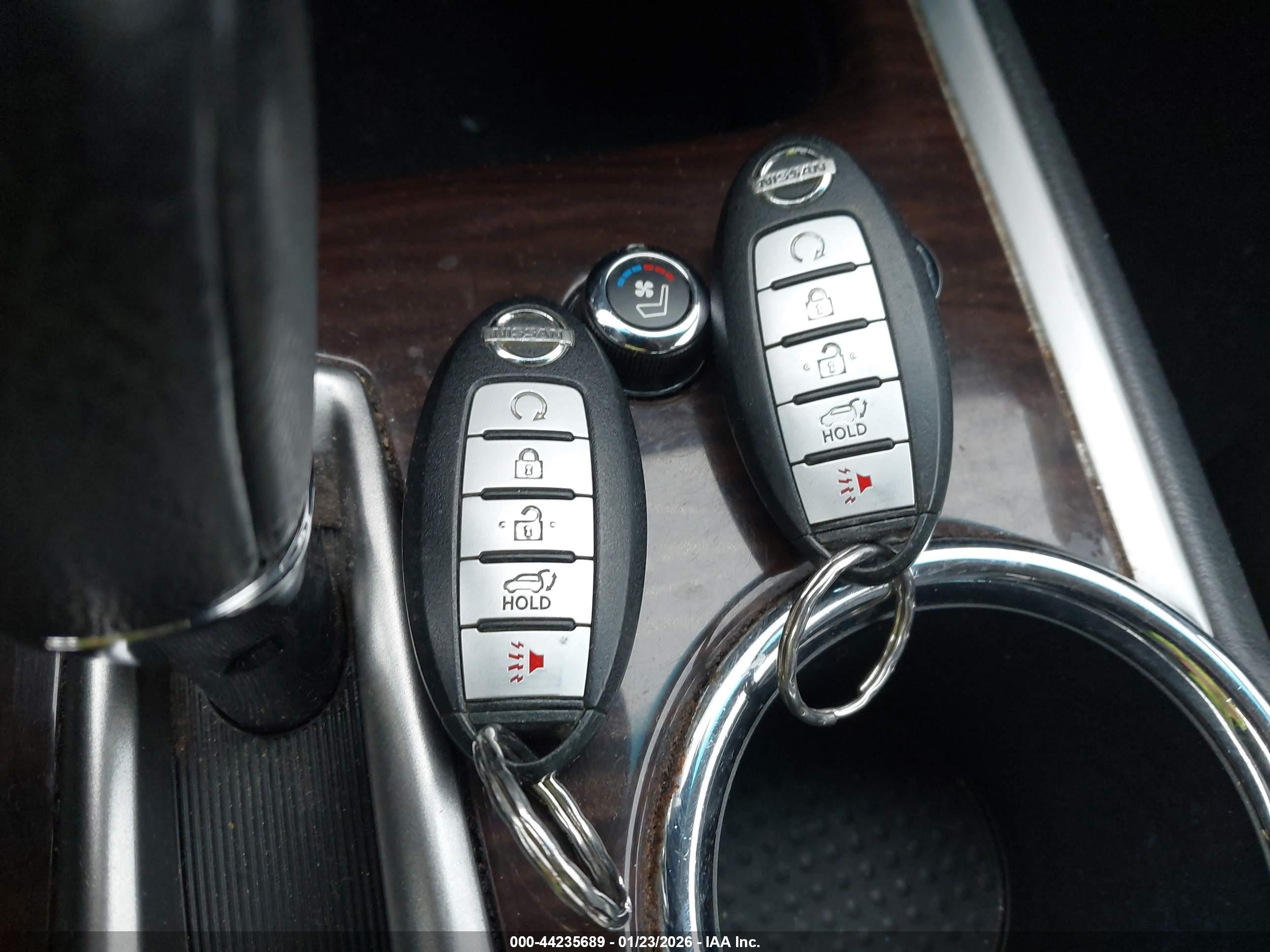 NISSAN PATHFINDER image 11