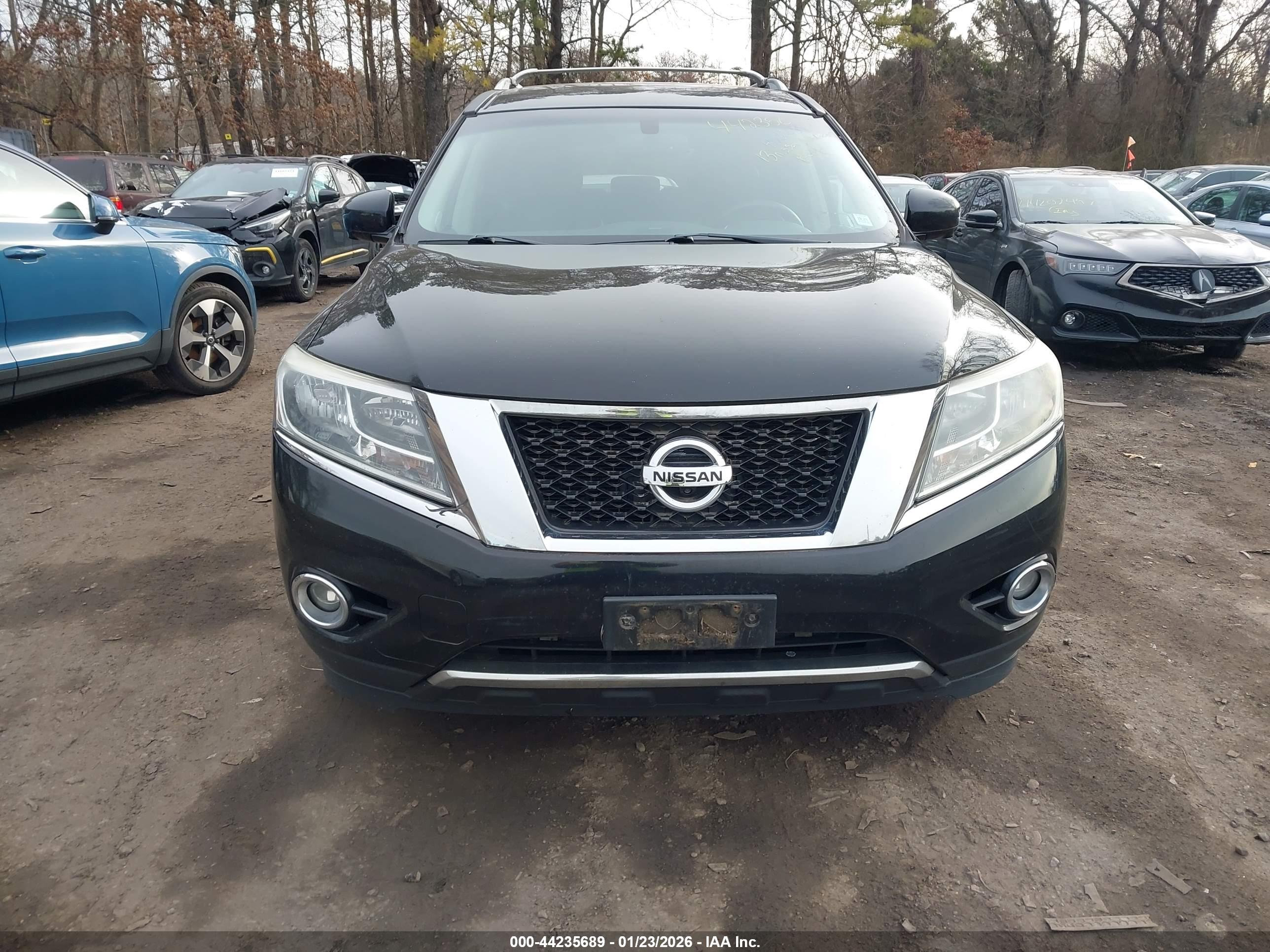 NISSAN PATHFINDER image 6