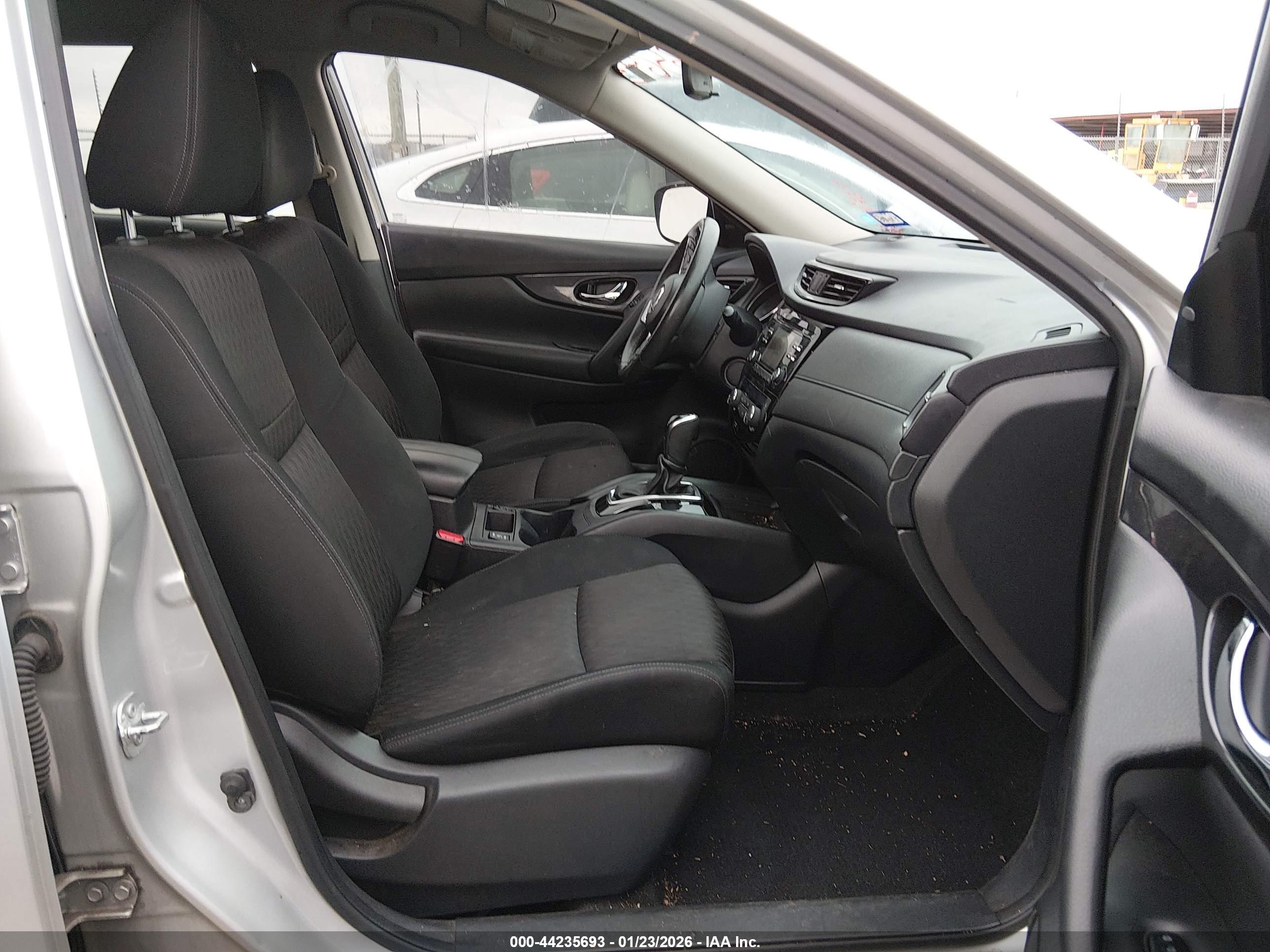 NISSAN ROGUE image 5