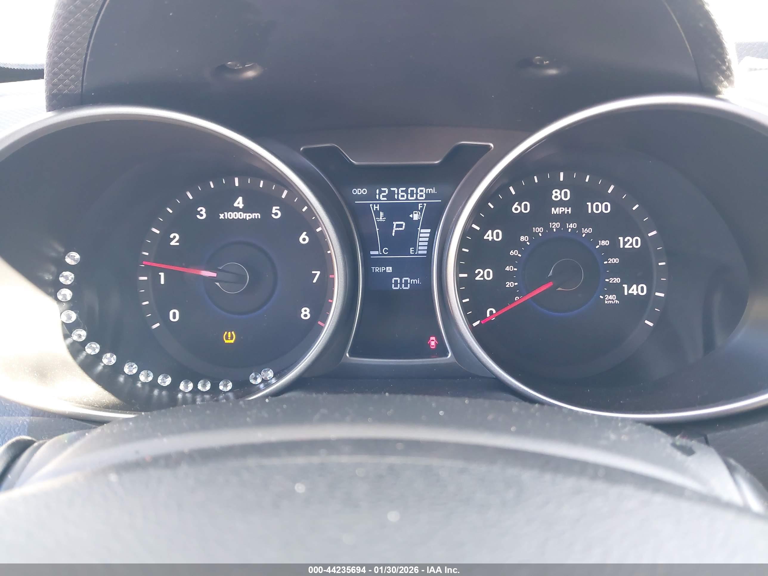 HYUNDAI VELOSTER image 7