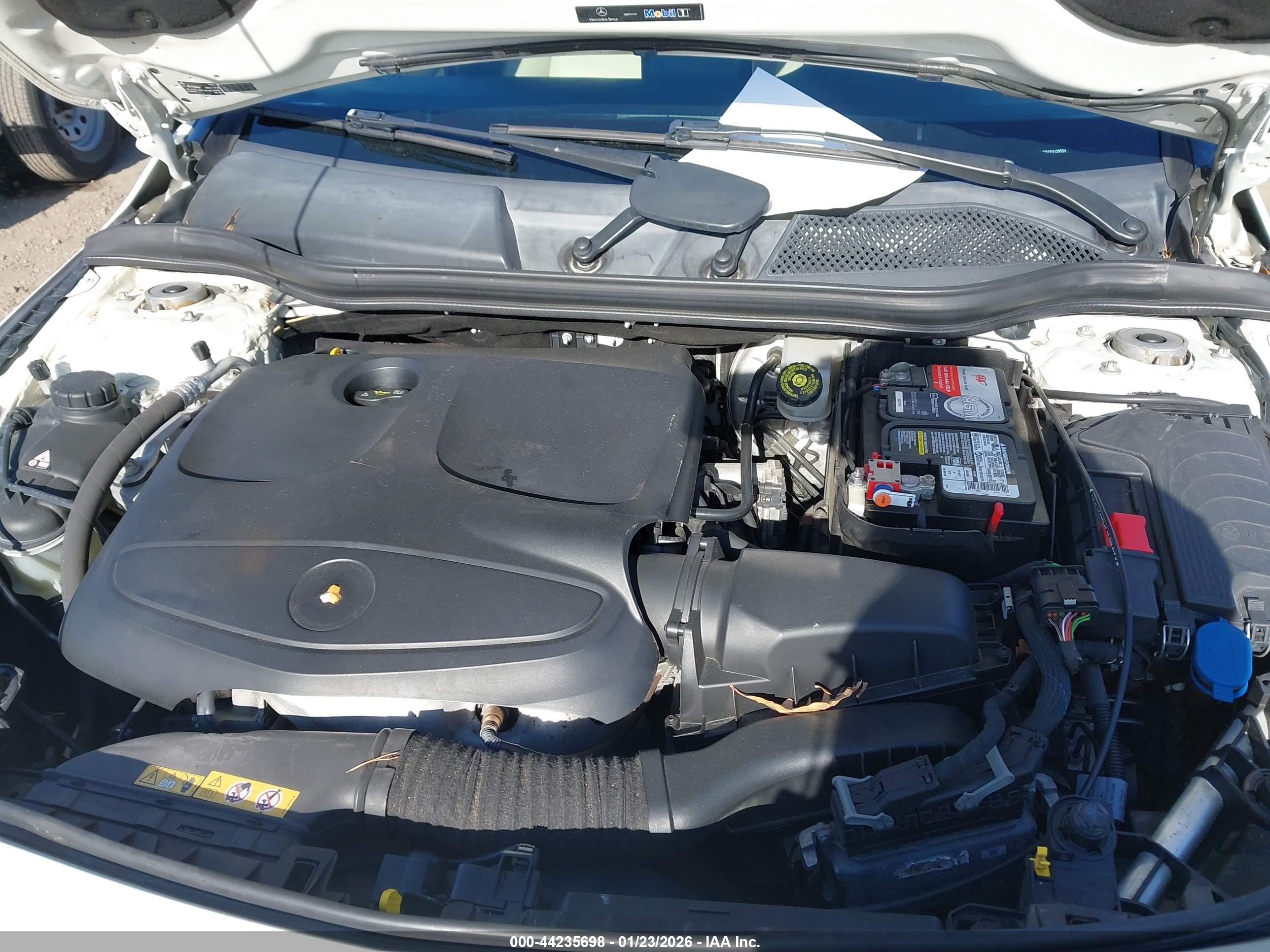 MERCEDES-BENZ CLA image 10