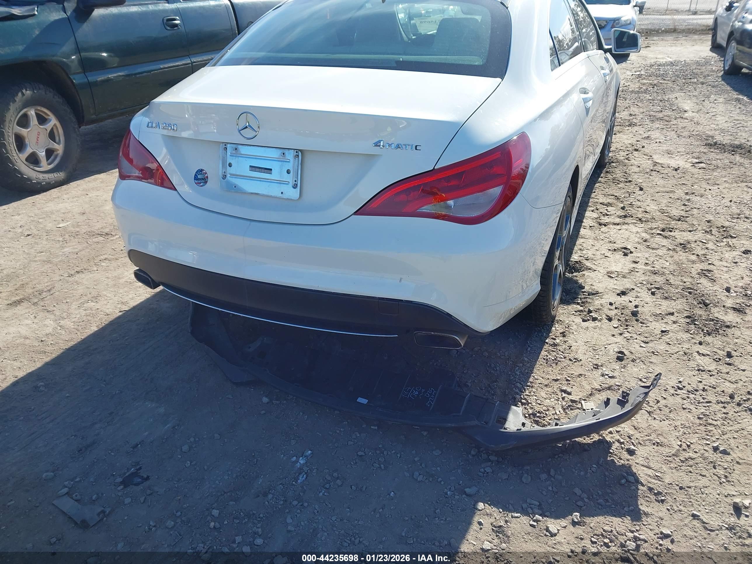 MERCEDES-BENZ CLA image 6
