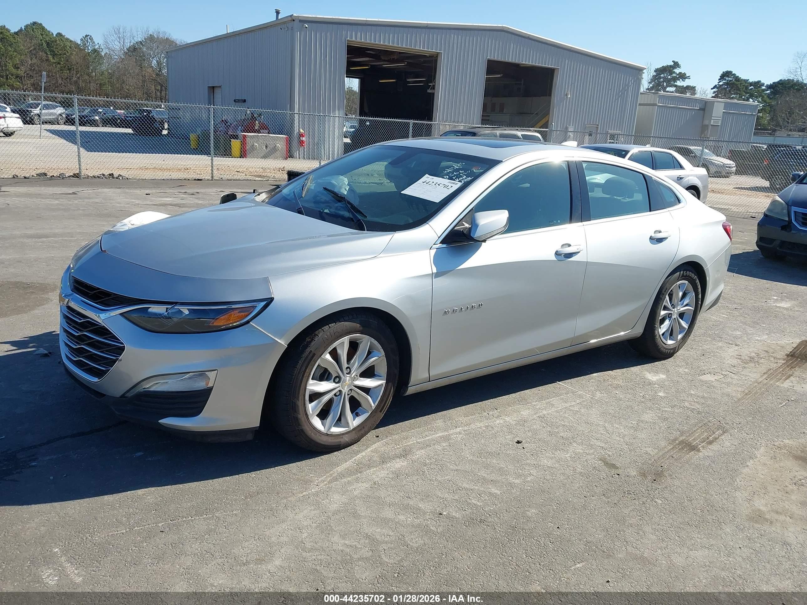 CHEVROLET MALIBU image 2