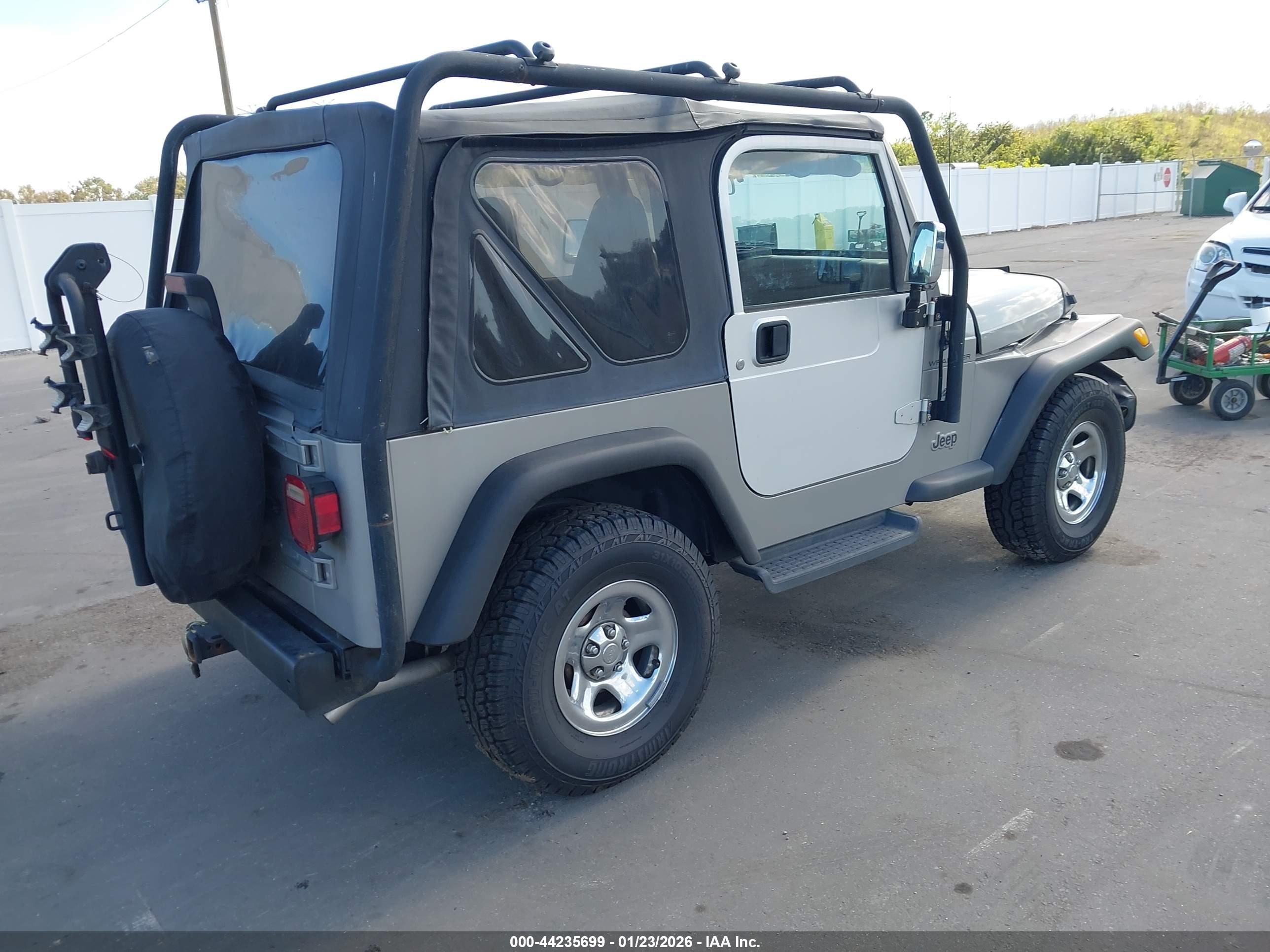 JEEP WRANGLER image 4
