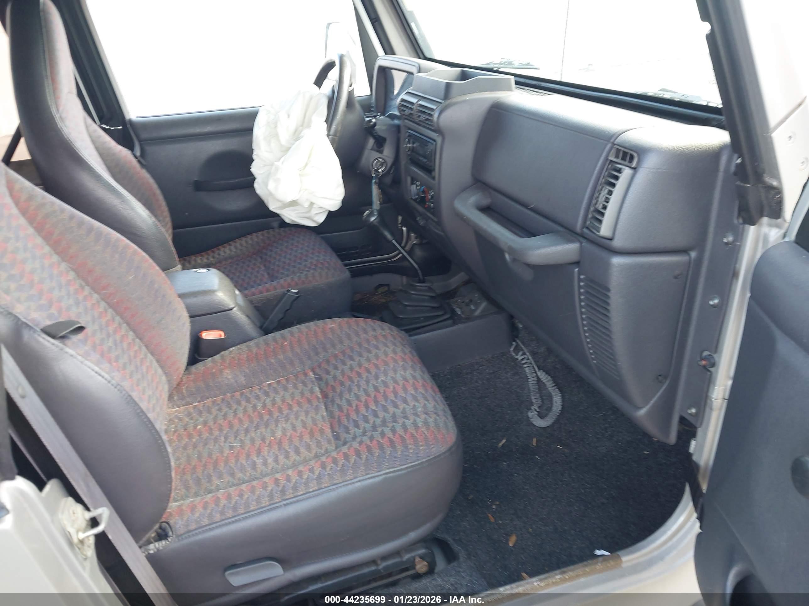 JEEP WRANGLER image 5