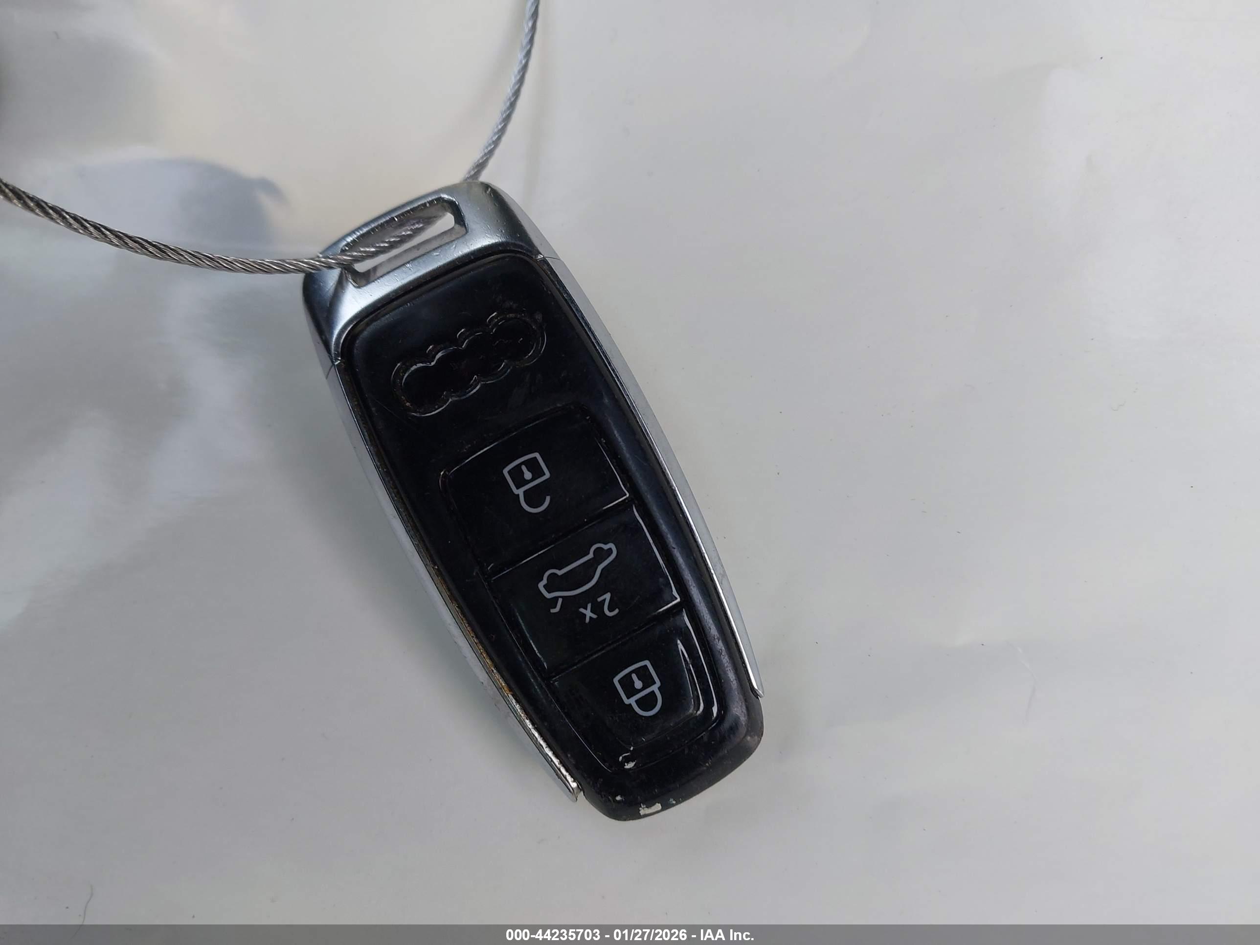 AUDI Q7 image 11