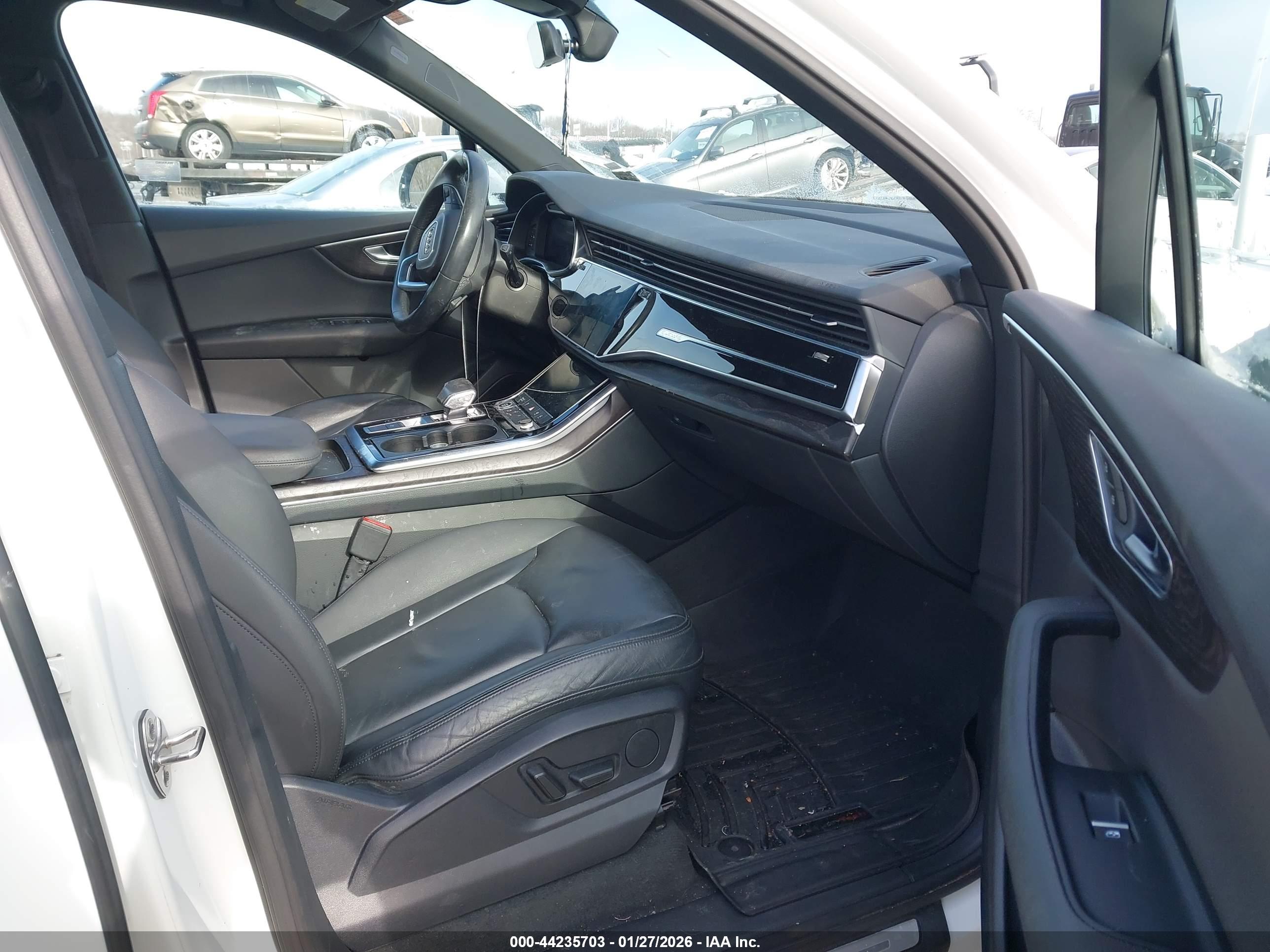AUDI Q7 image 5