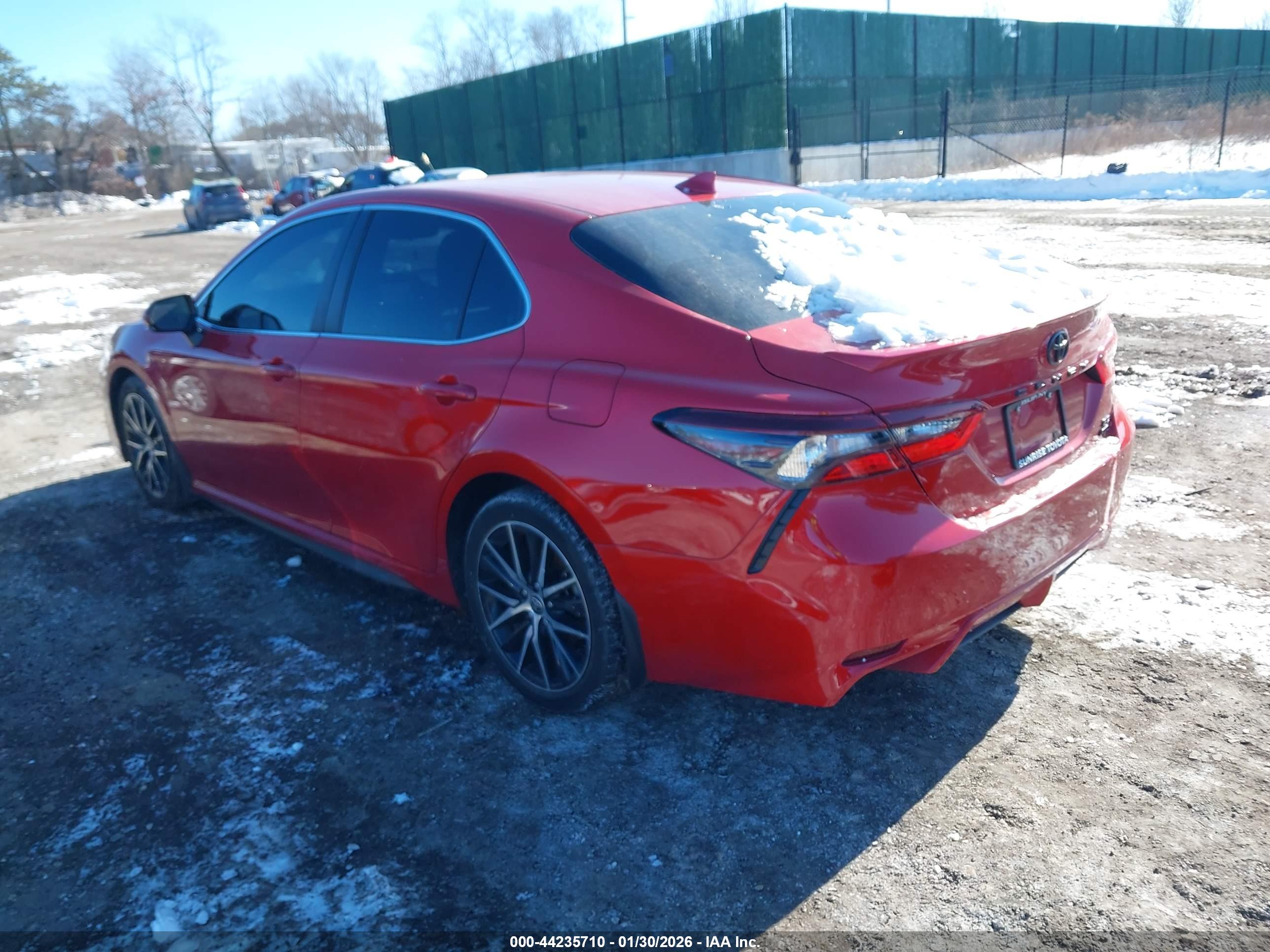 TOYOTA CAMRY image 3
