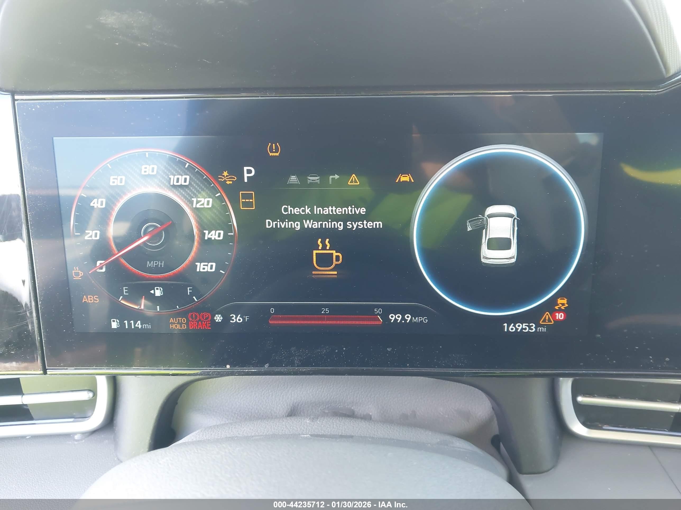 HYUNDAI ELANTRA image 7