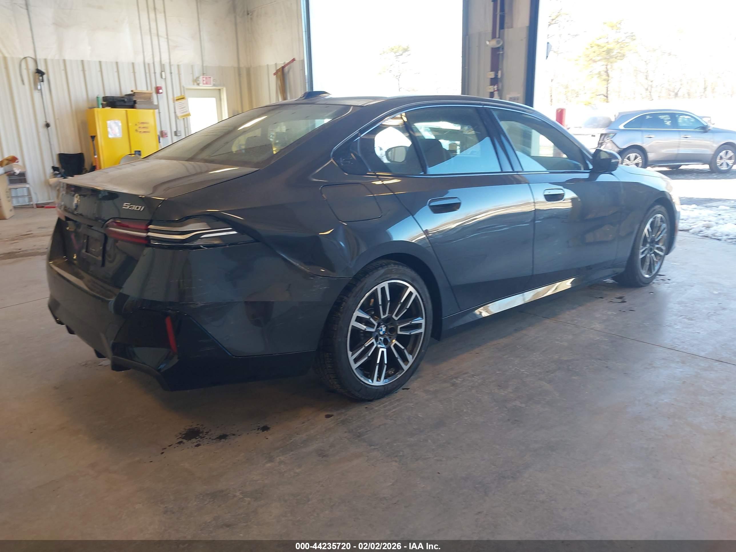 BMW 530I image 4