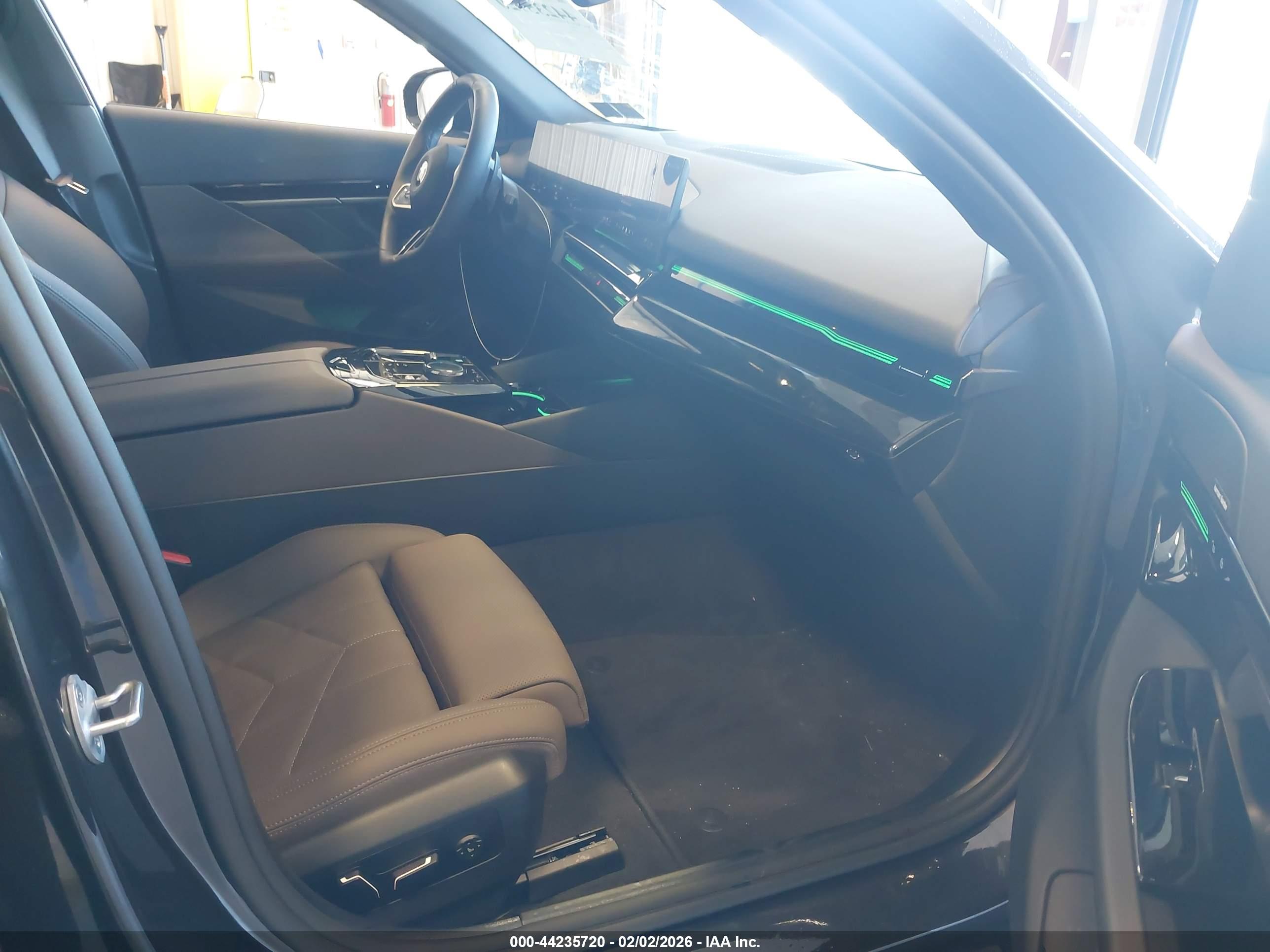 BMW 530I image 5