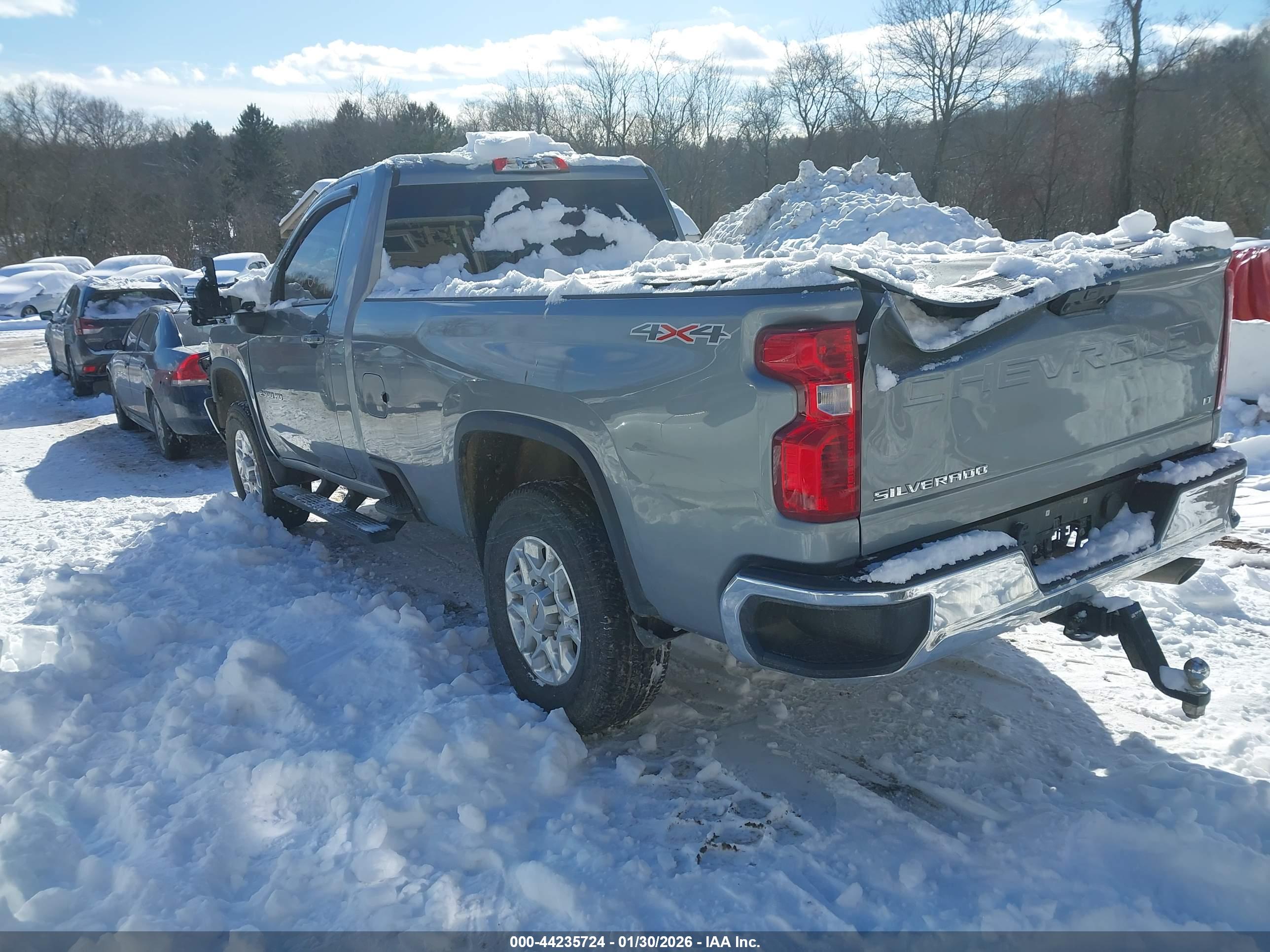 CHEVROLET SILVERADO image 3