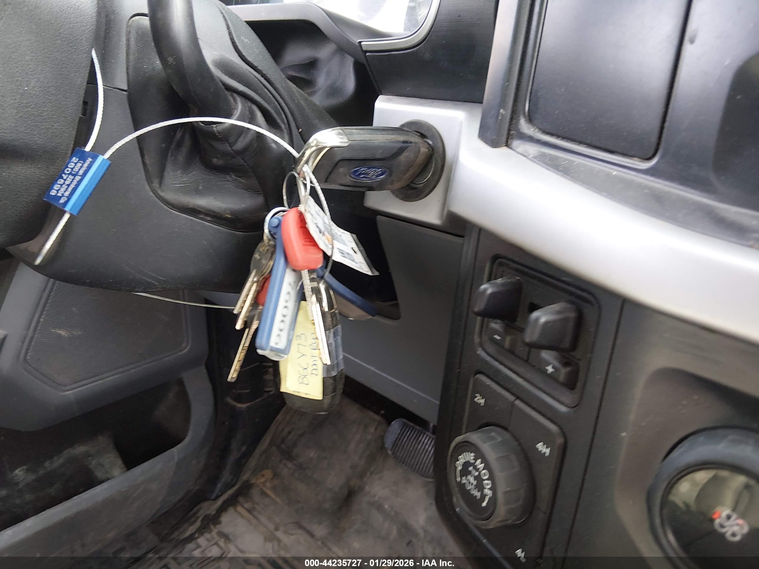 FORD F-150 image 11