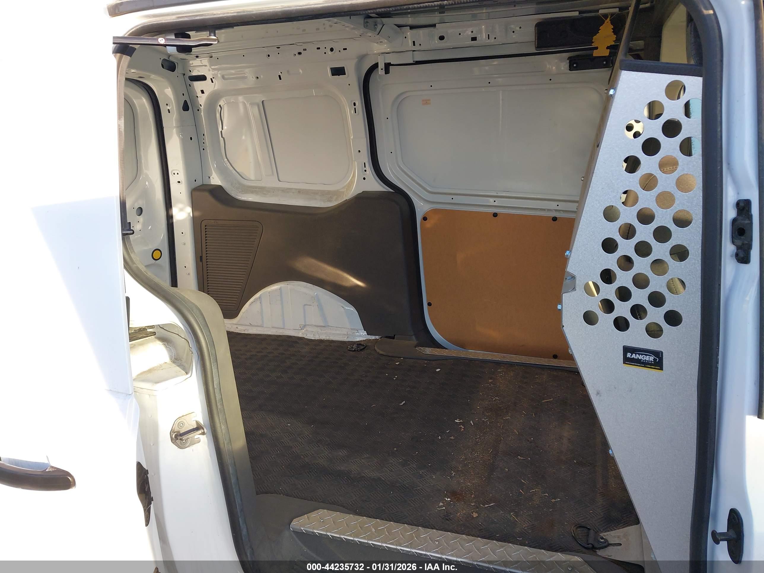 FORD TRANSIT image 8