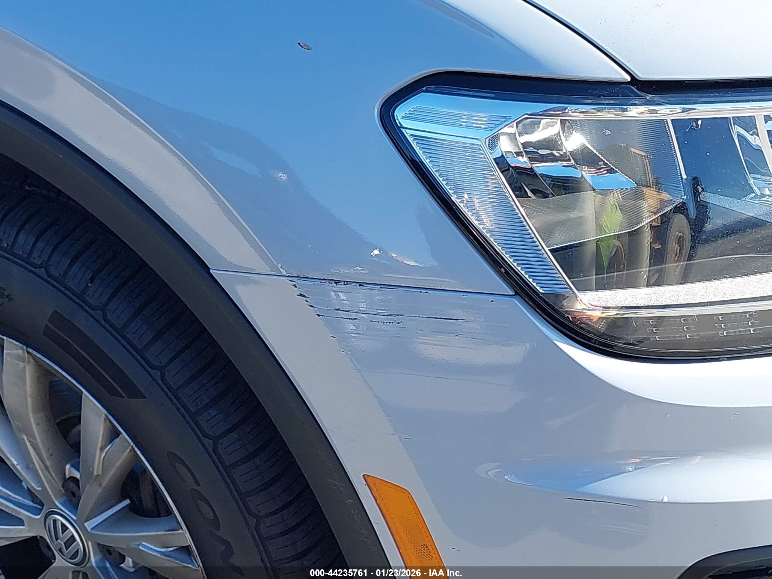 VOLKSWAGEN TIGUAN image 6