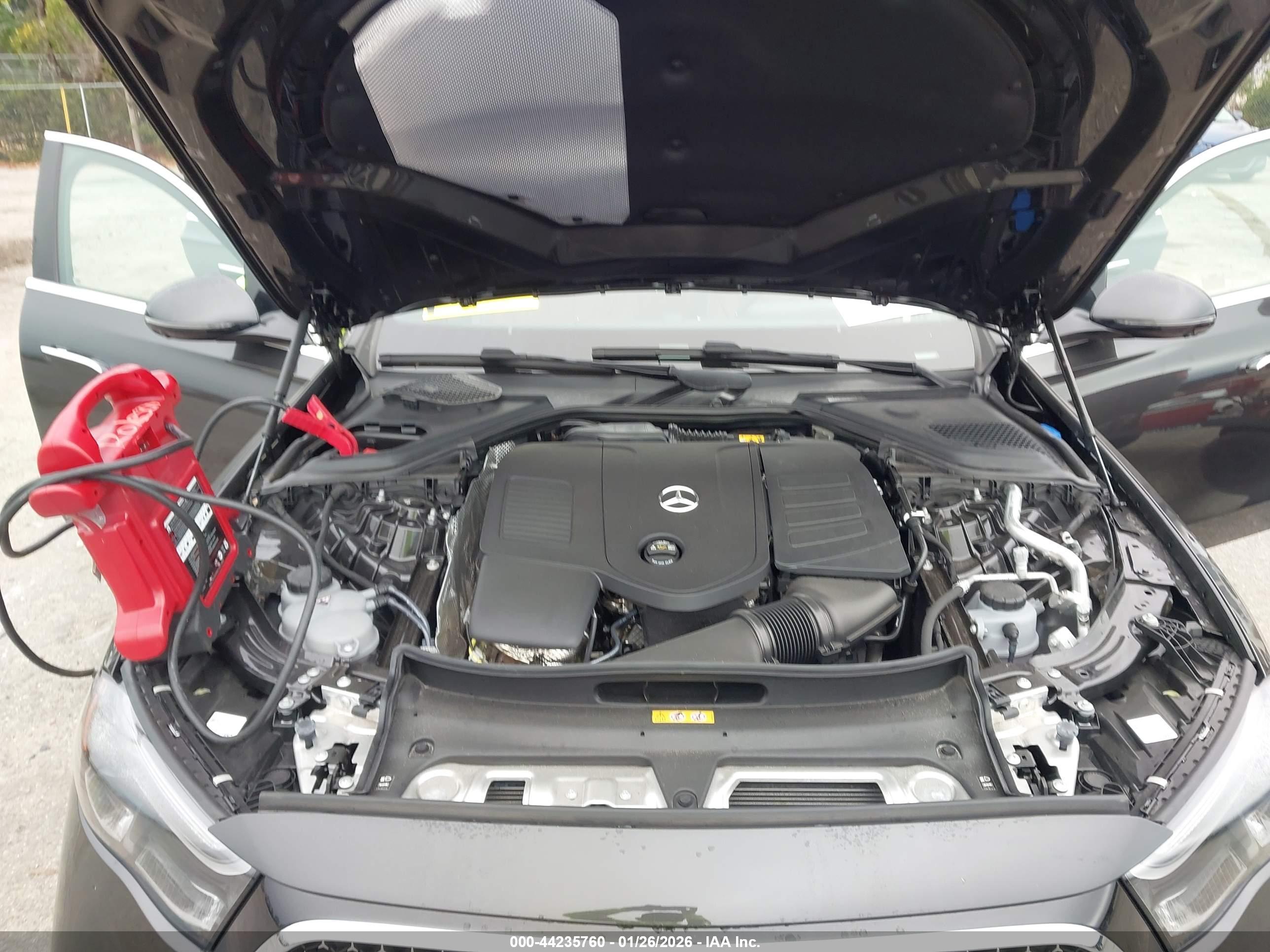 MERCEDES-BENZ E image 10