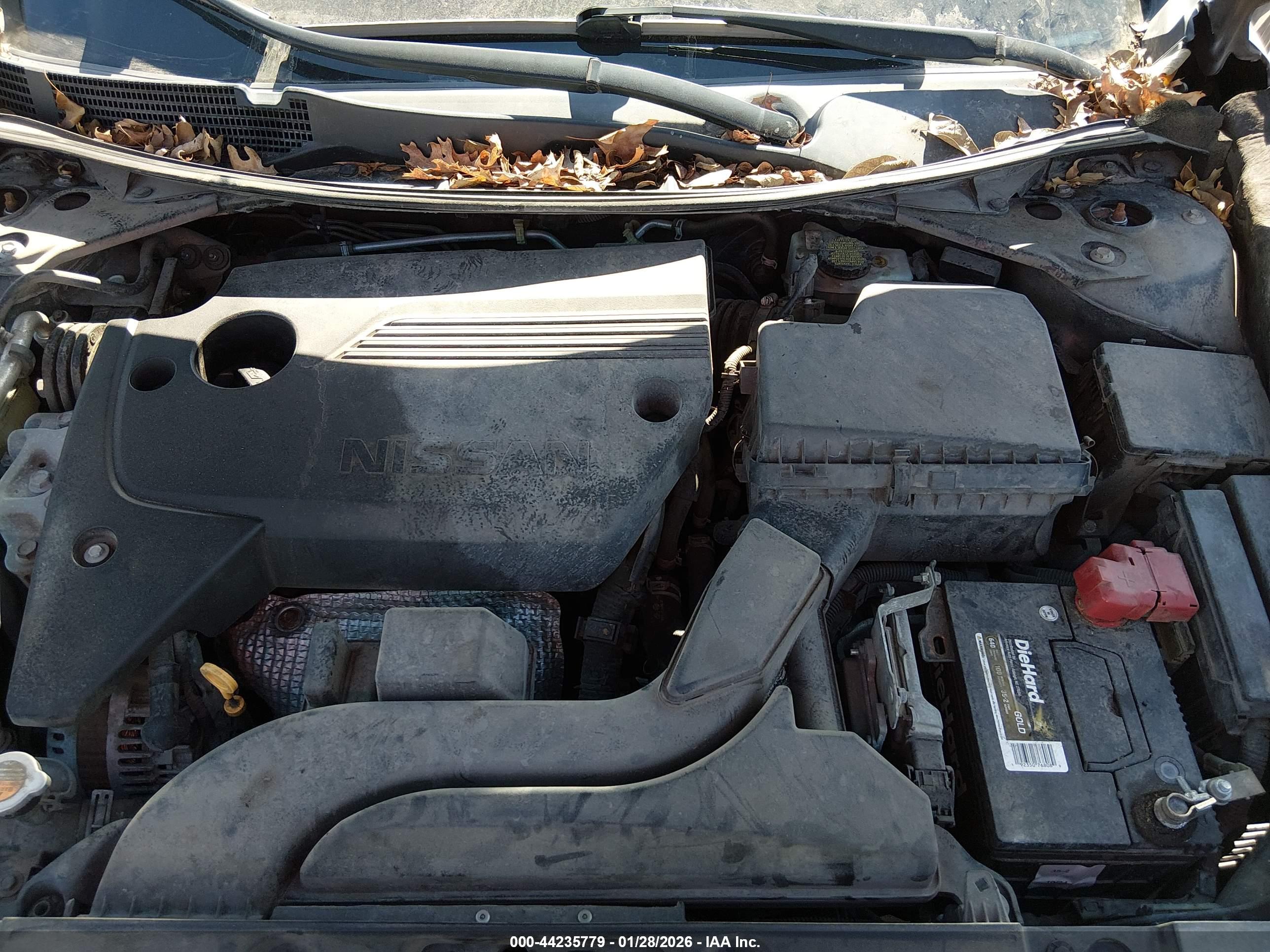 NISSAN ALTIMA image 10