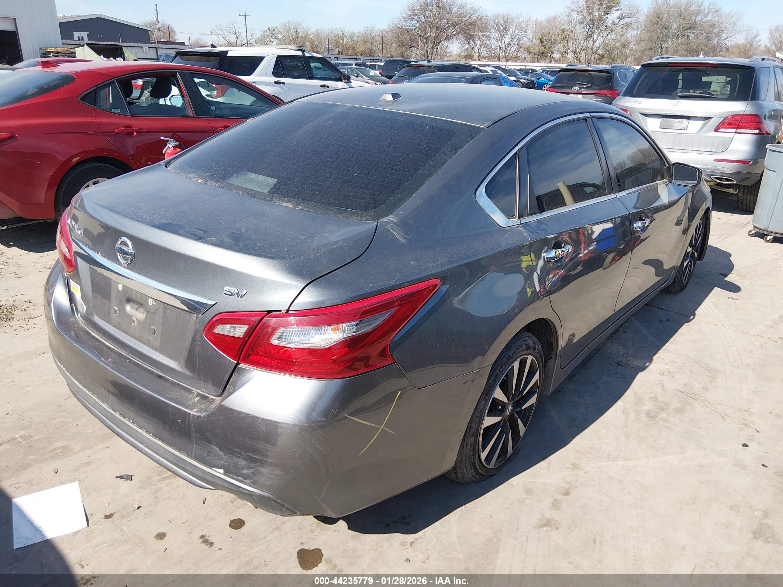 NISSAN ALTIMA image 4