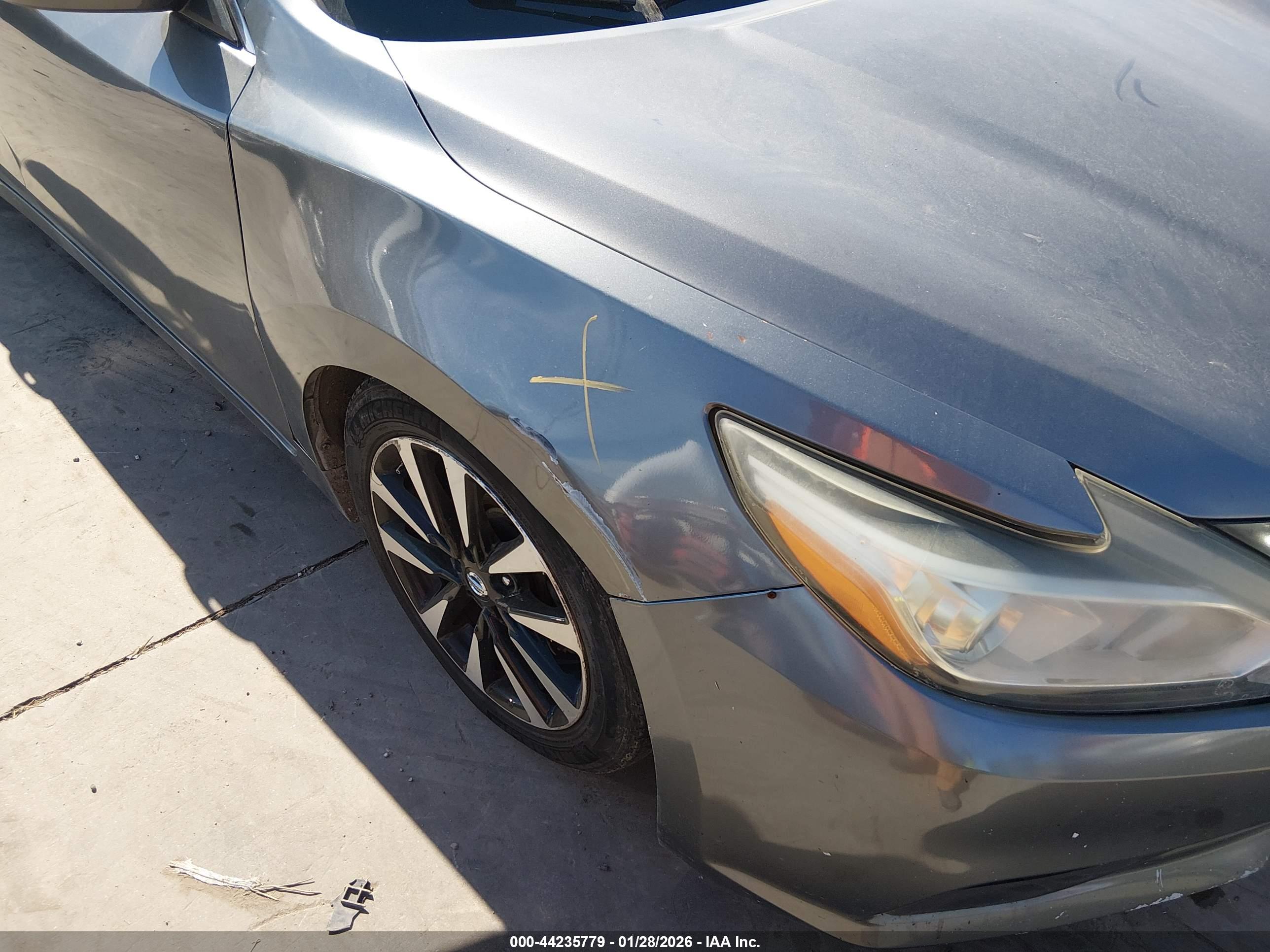 NISSAN ALTIMA image 6