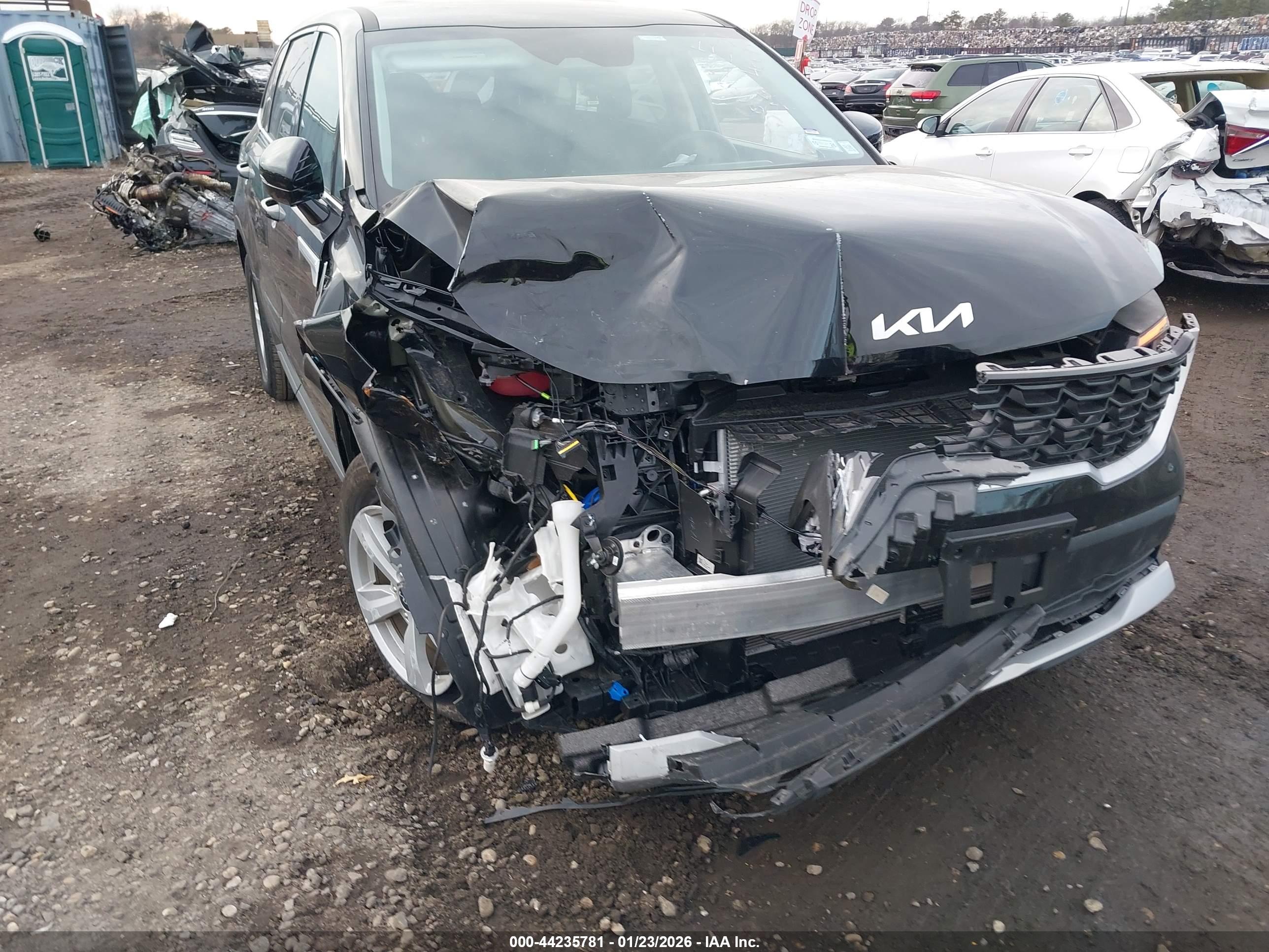 KIA SORENTO image 6