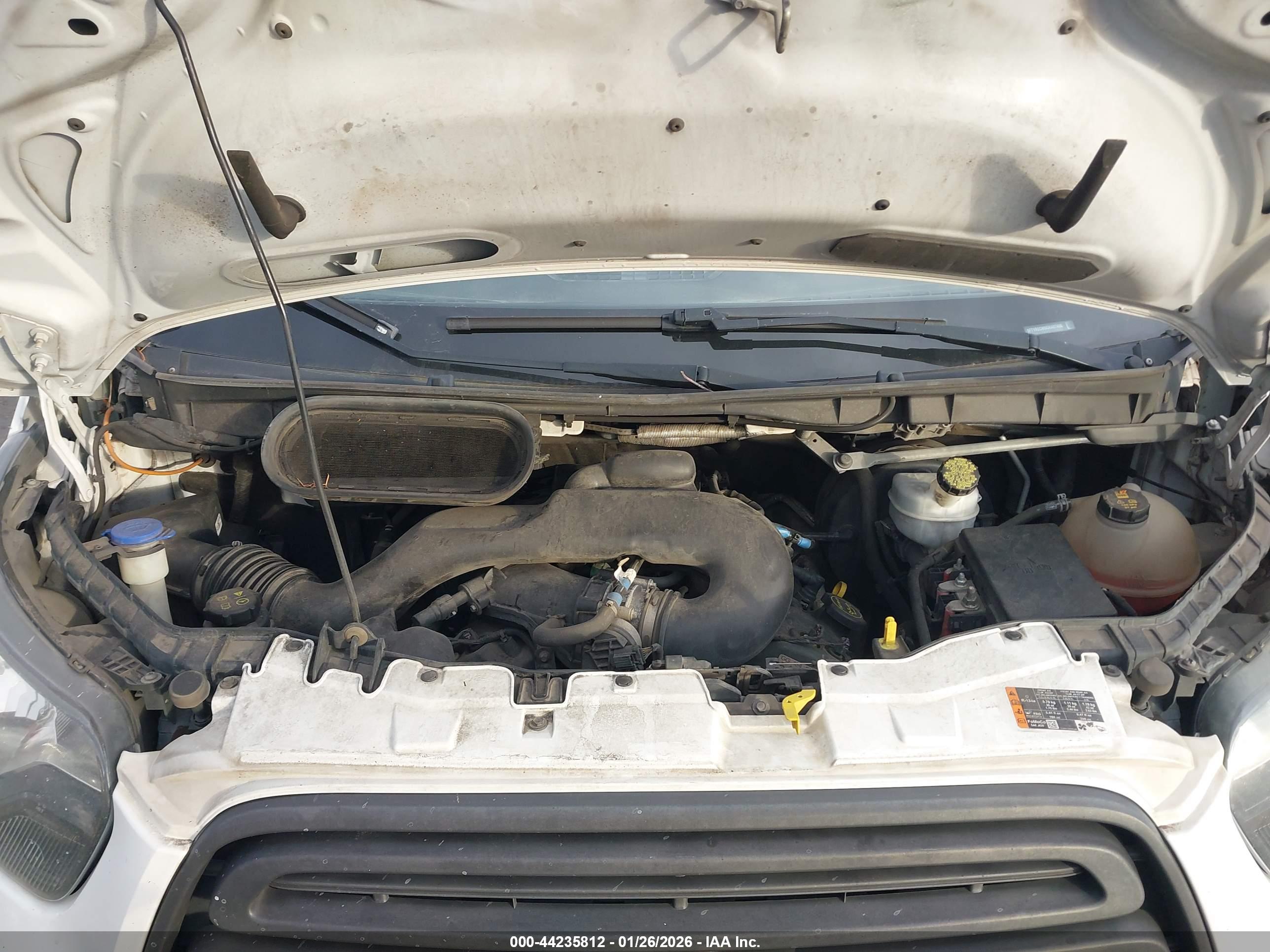 FORD TRANSIT-250 image 10