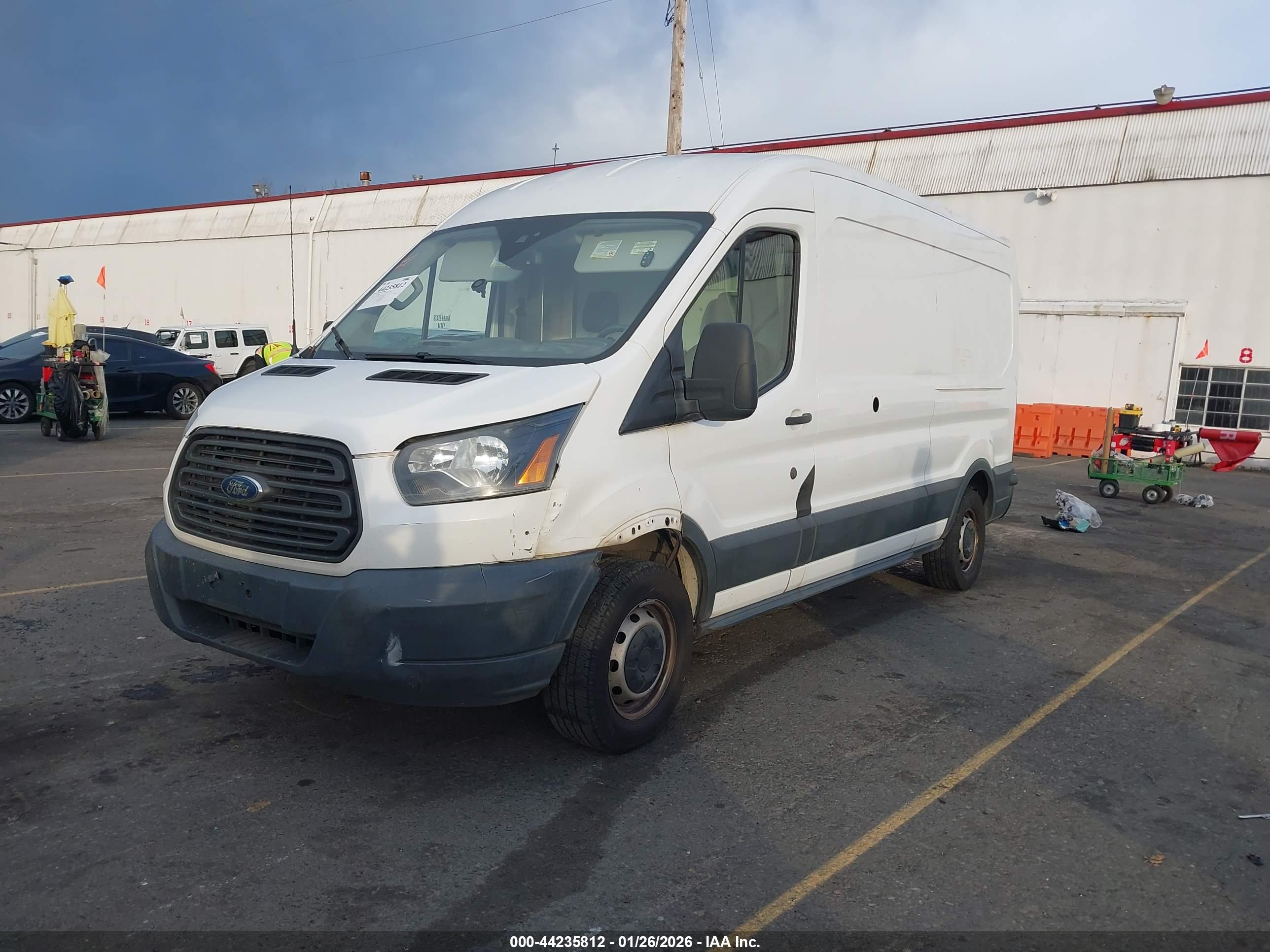 FORD TRANSIT-250 image 2