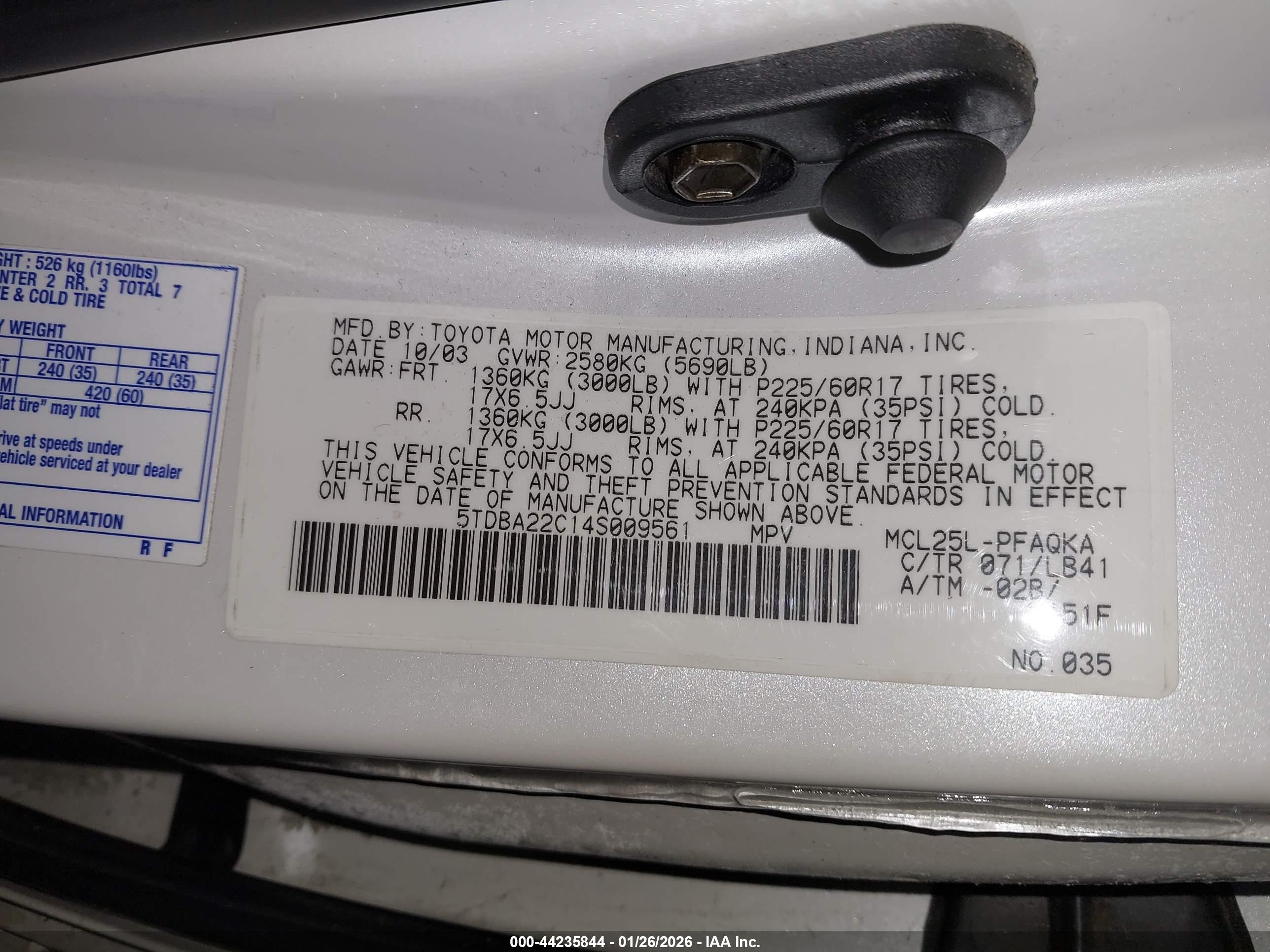 TOYOTA SIENNA image 9