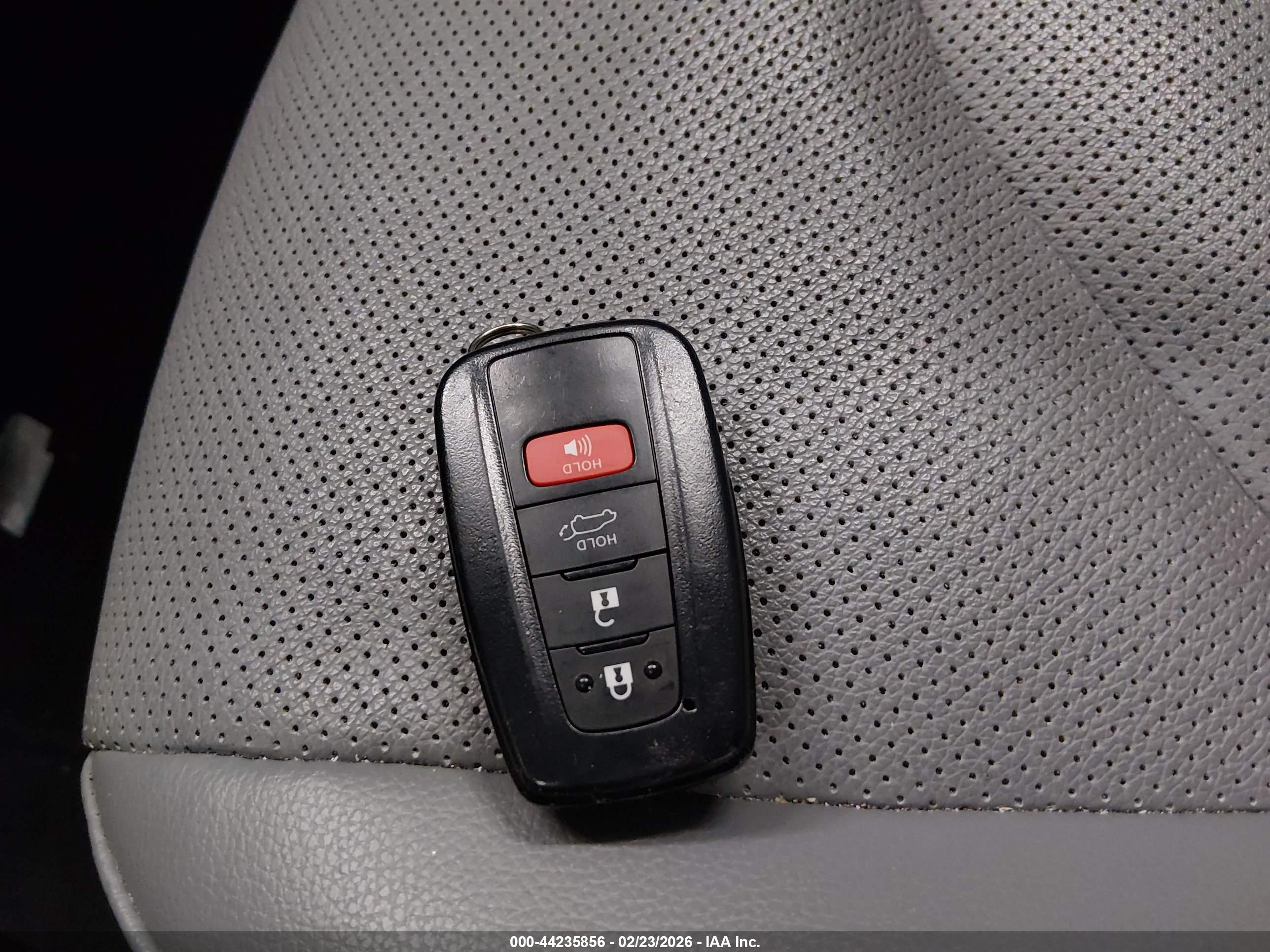 TOYOTA HIGHLANDER image 11