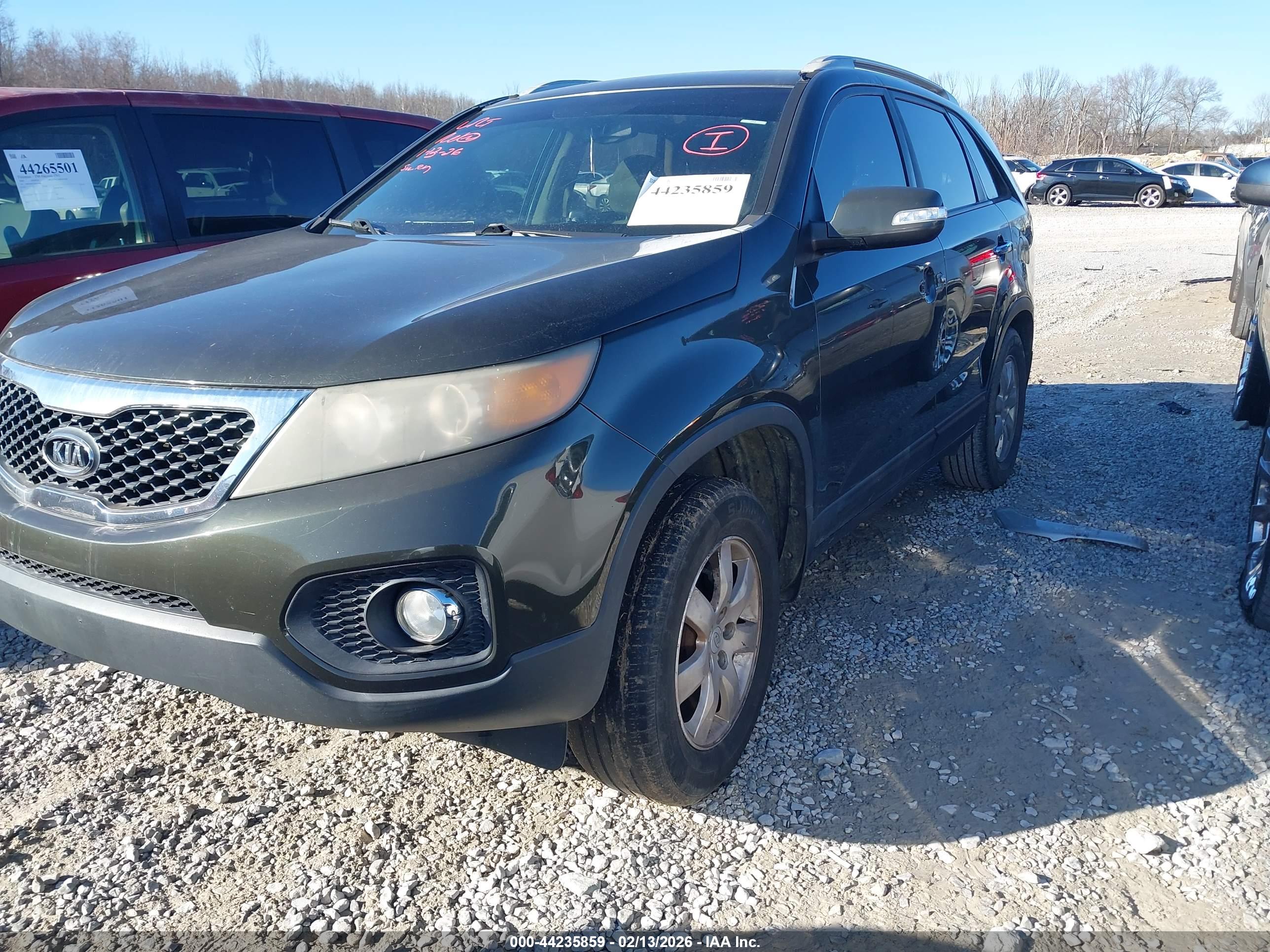 KIA SORENTO image 2