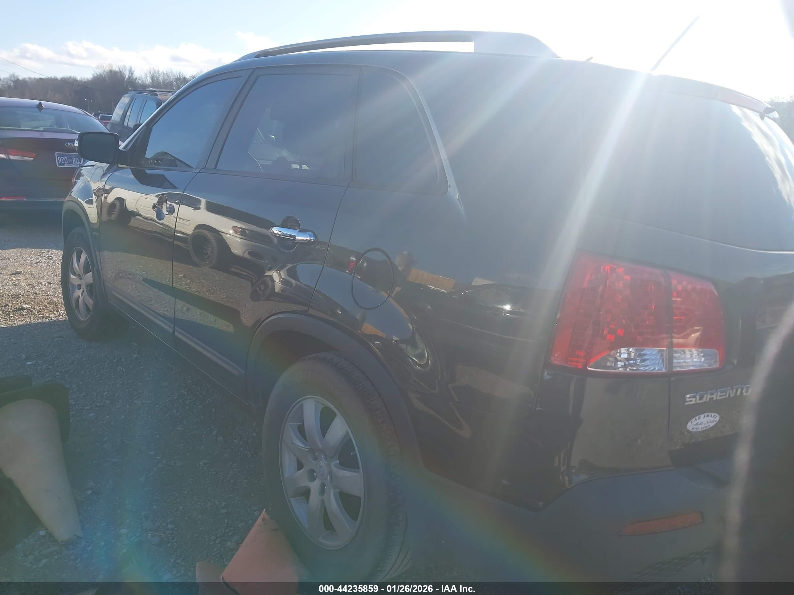 KIA SORENTO image 3