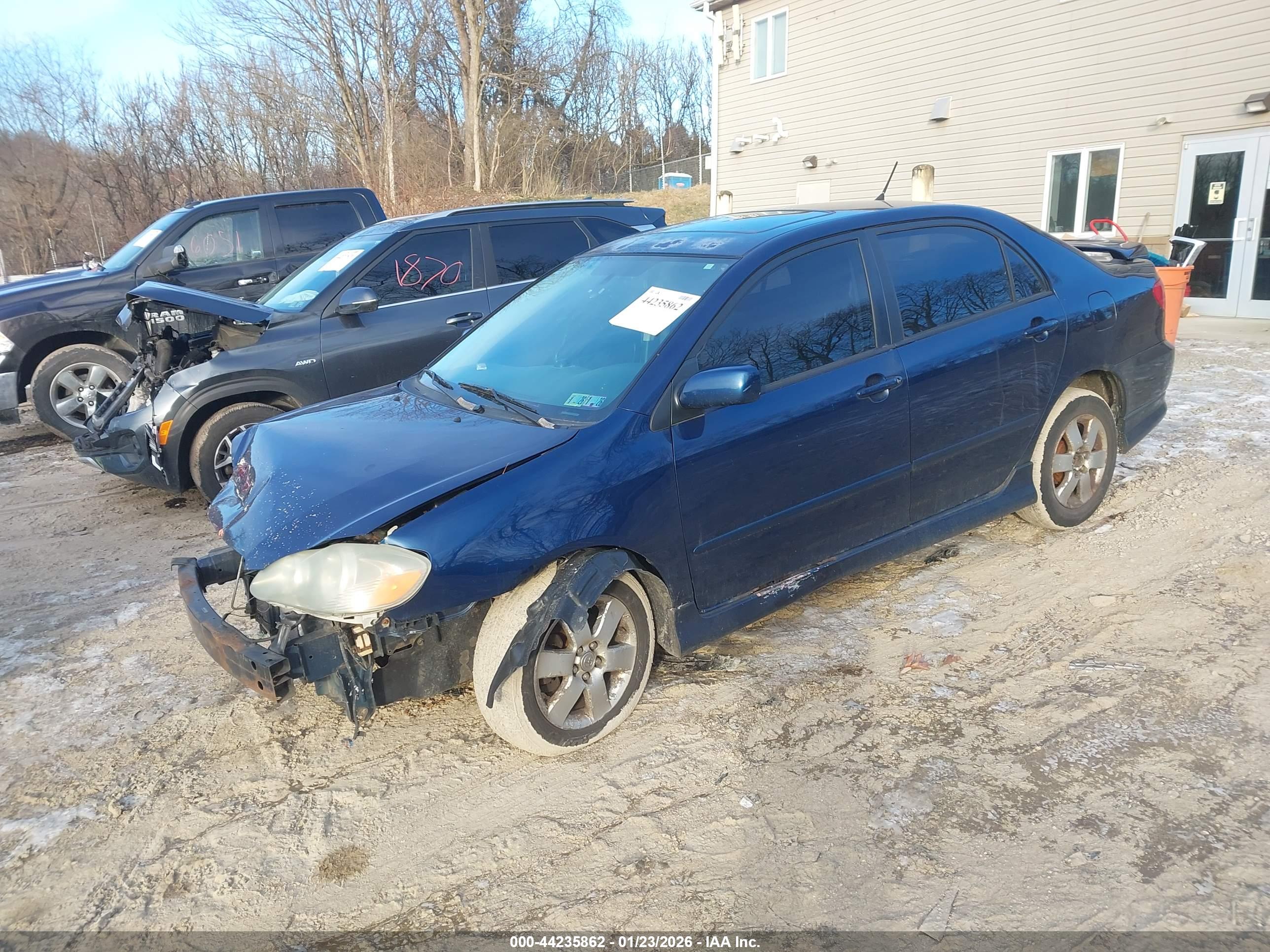 TOYOTA COROLLA image 2