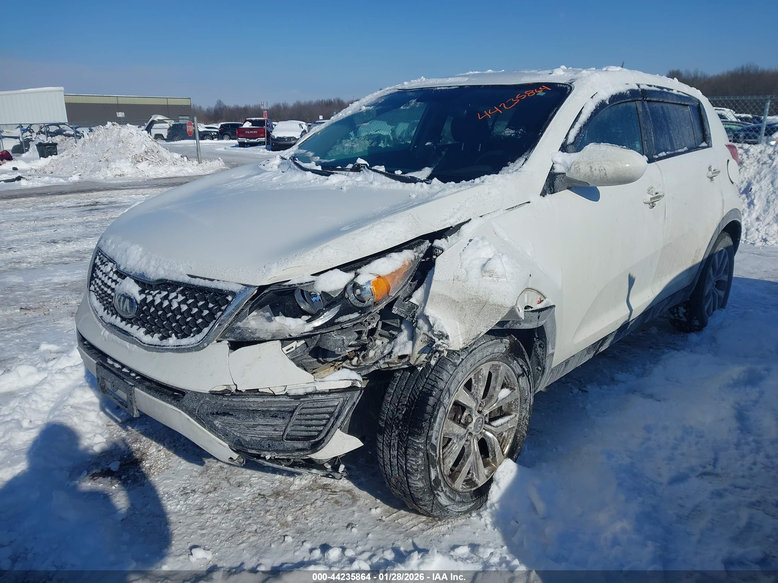 KIA SPORTAGE image 2