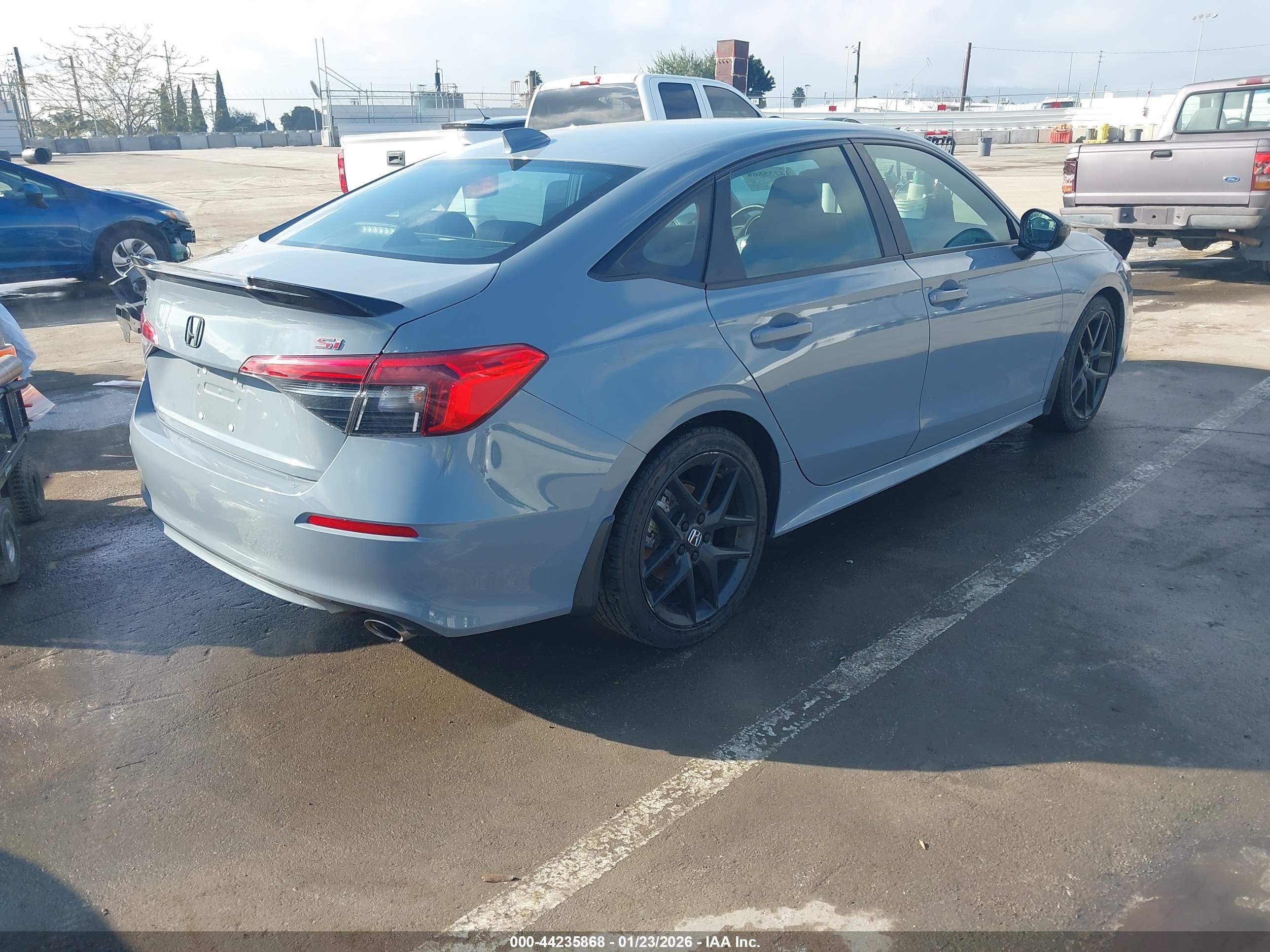 HONDA CIVIC image 4