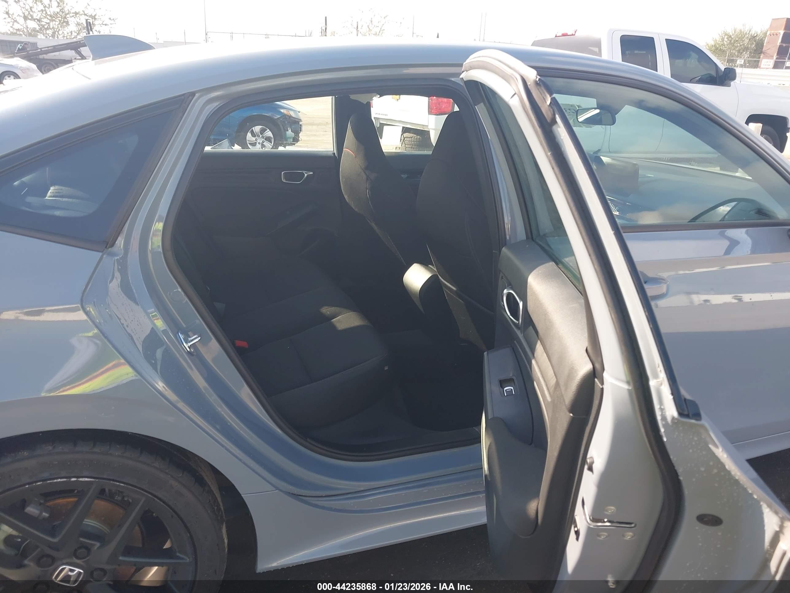 HONDA CIVIC image 8