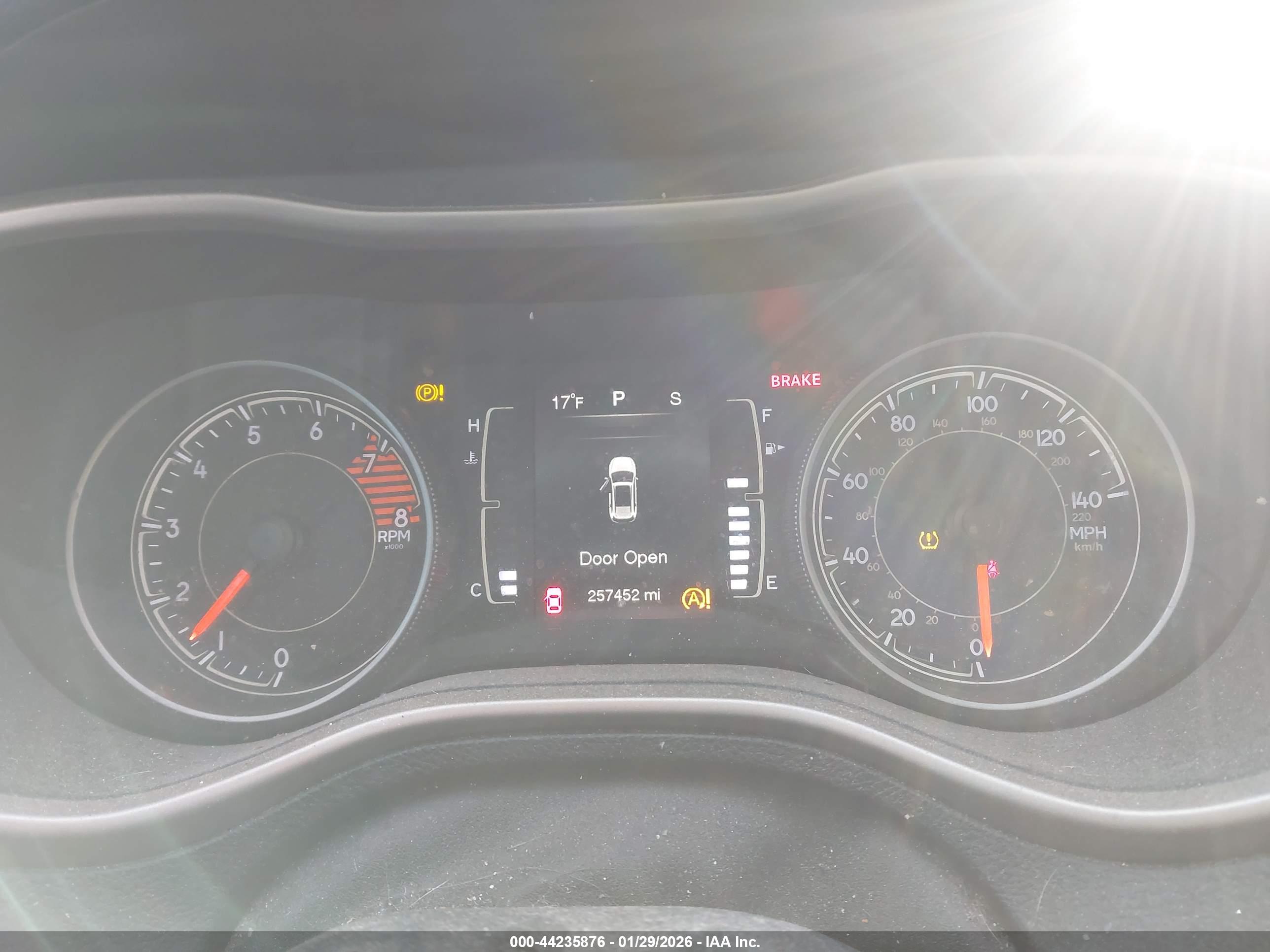 JEEP CHEROKEE image 7