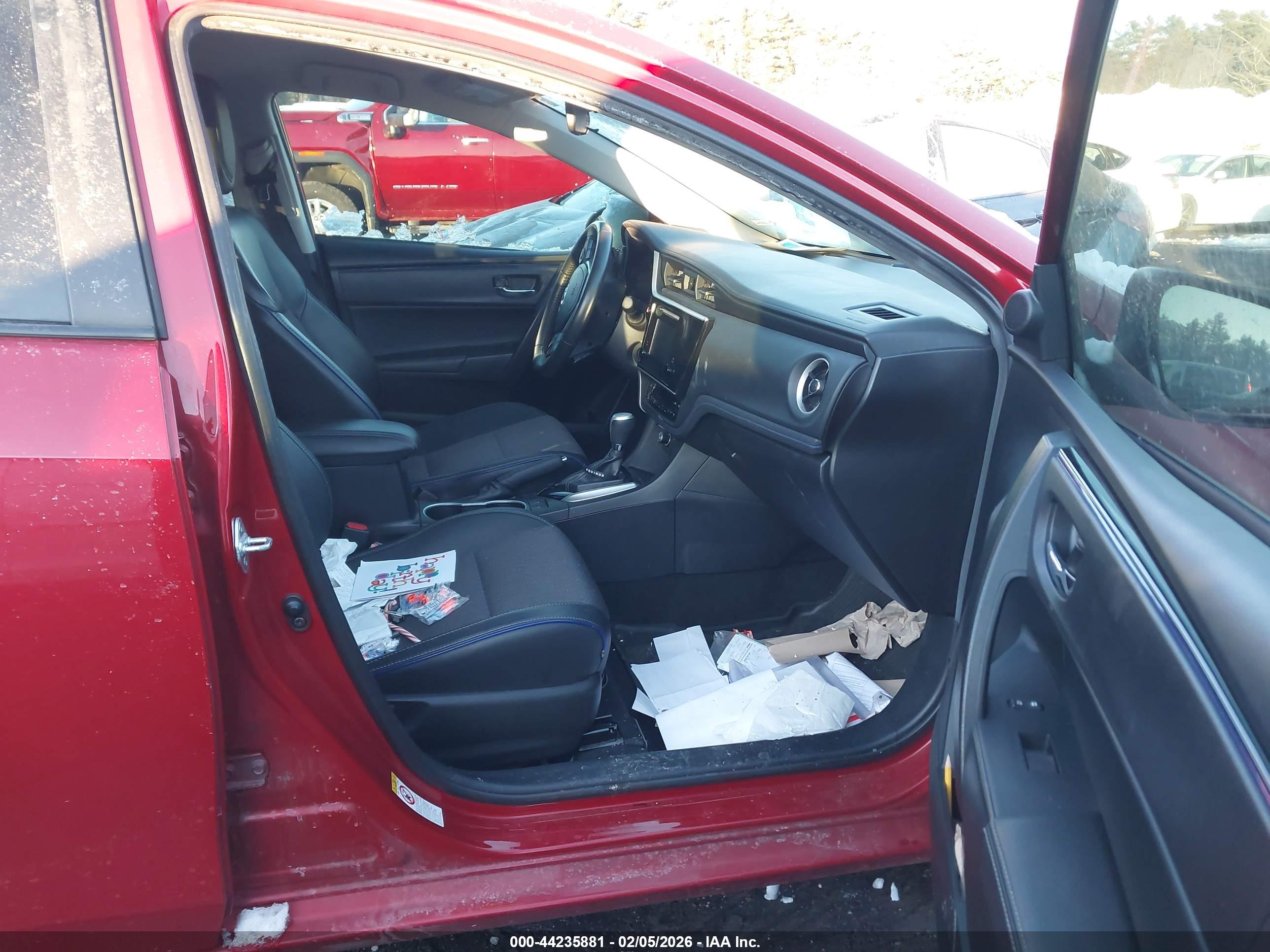 TOYOTA COROLLA image 5