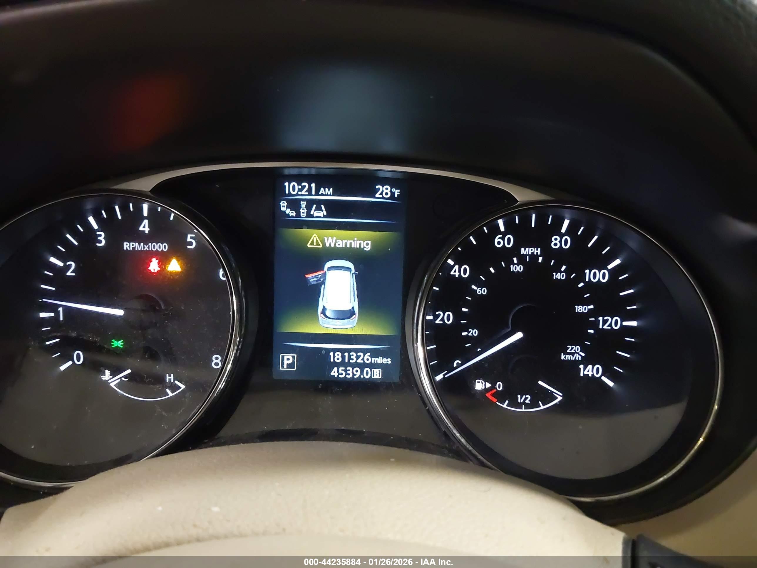 NISSAN ROGUE image 7