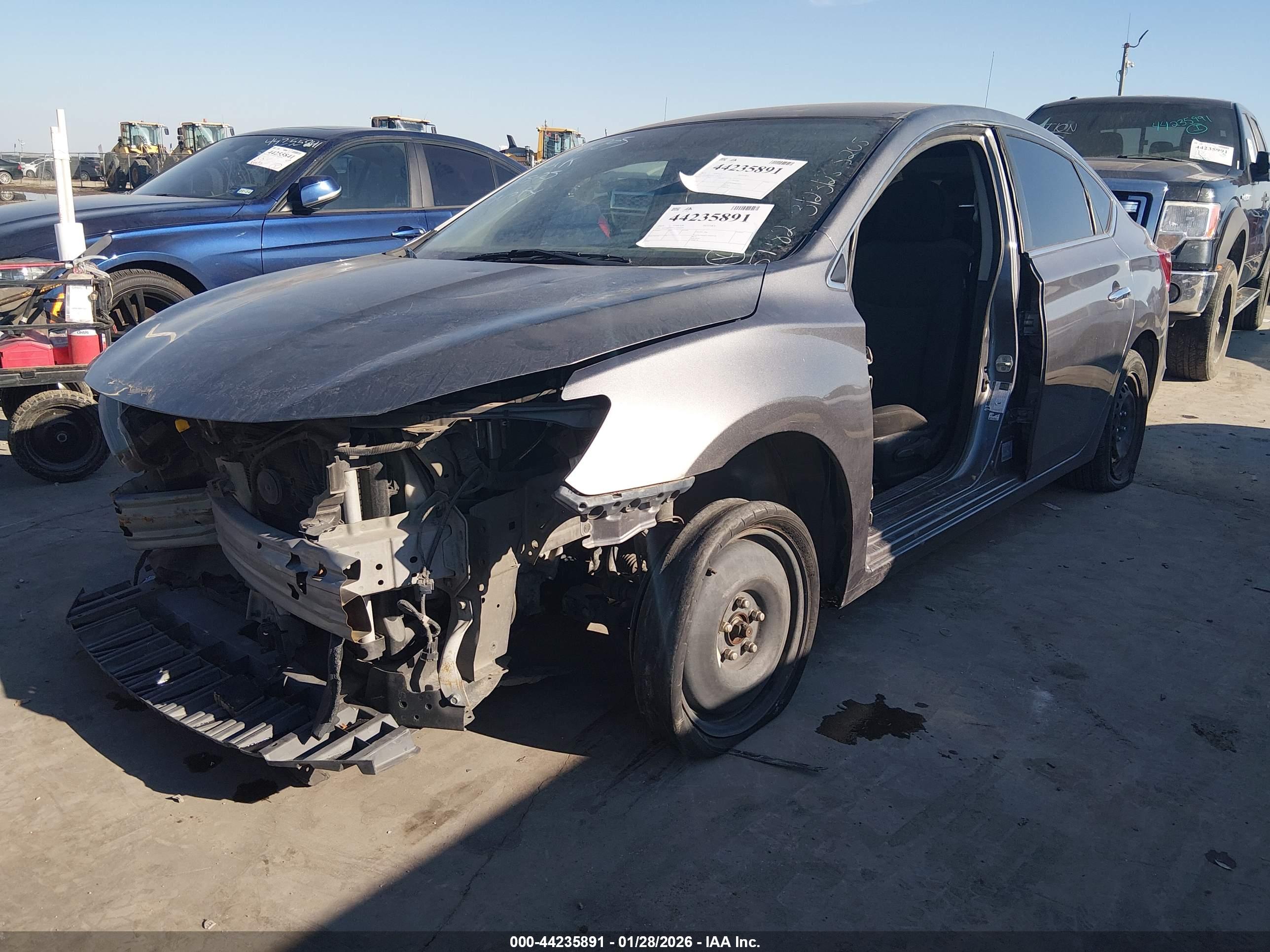 NISSAN SENTRA image 2