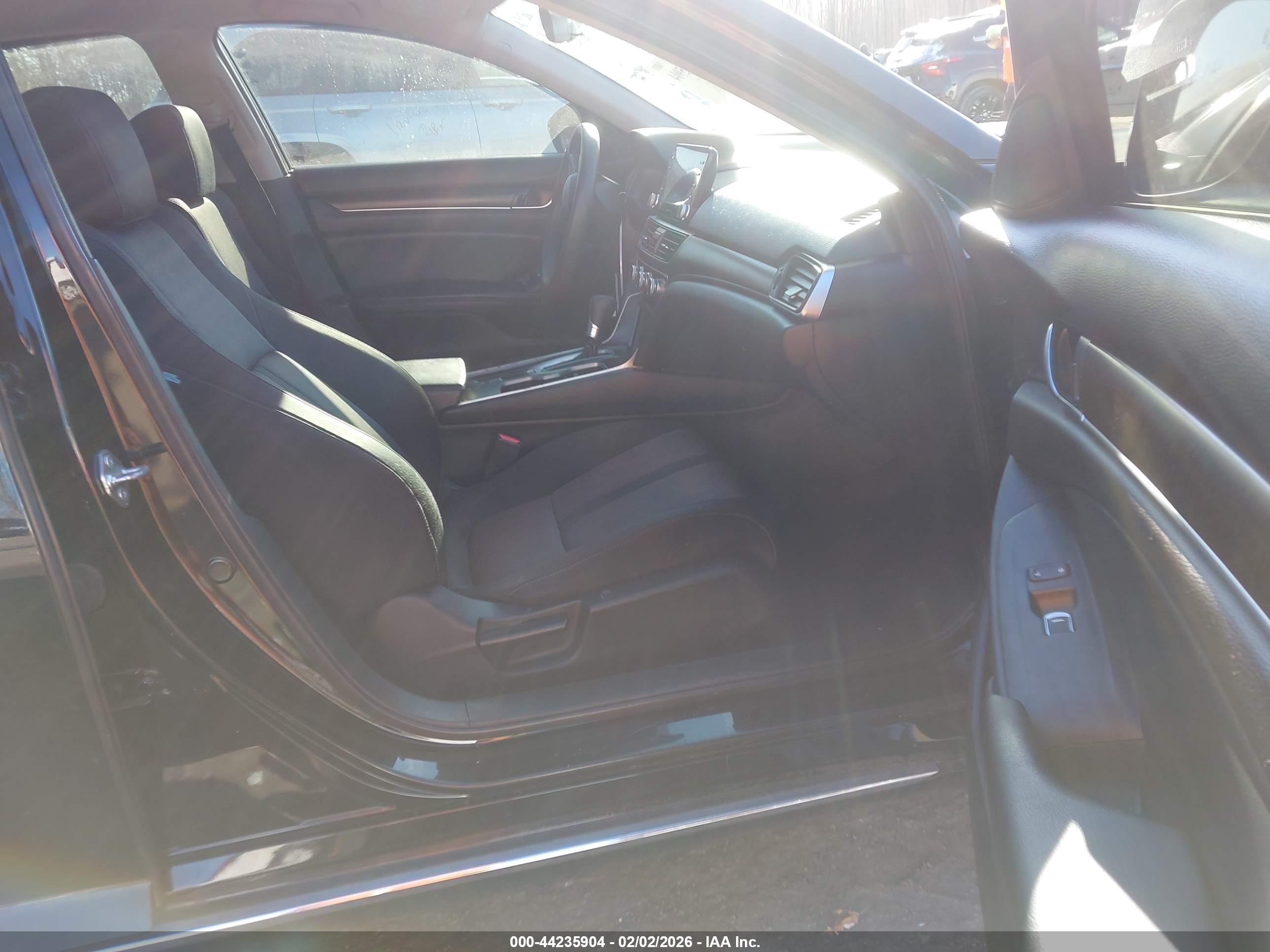 HONDA ACCORD image 5