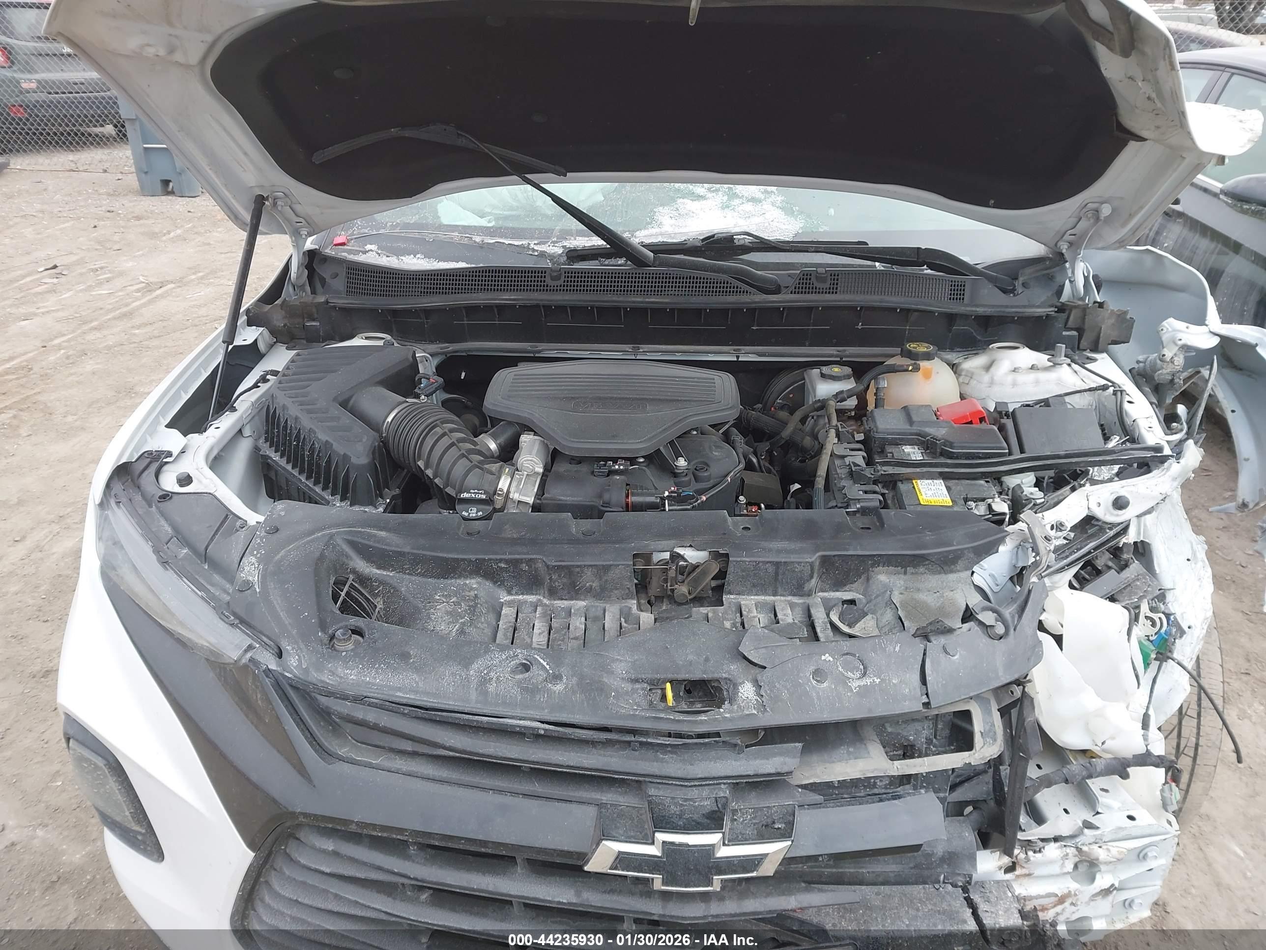 CHEVROLET BLAZER image 10