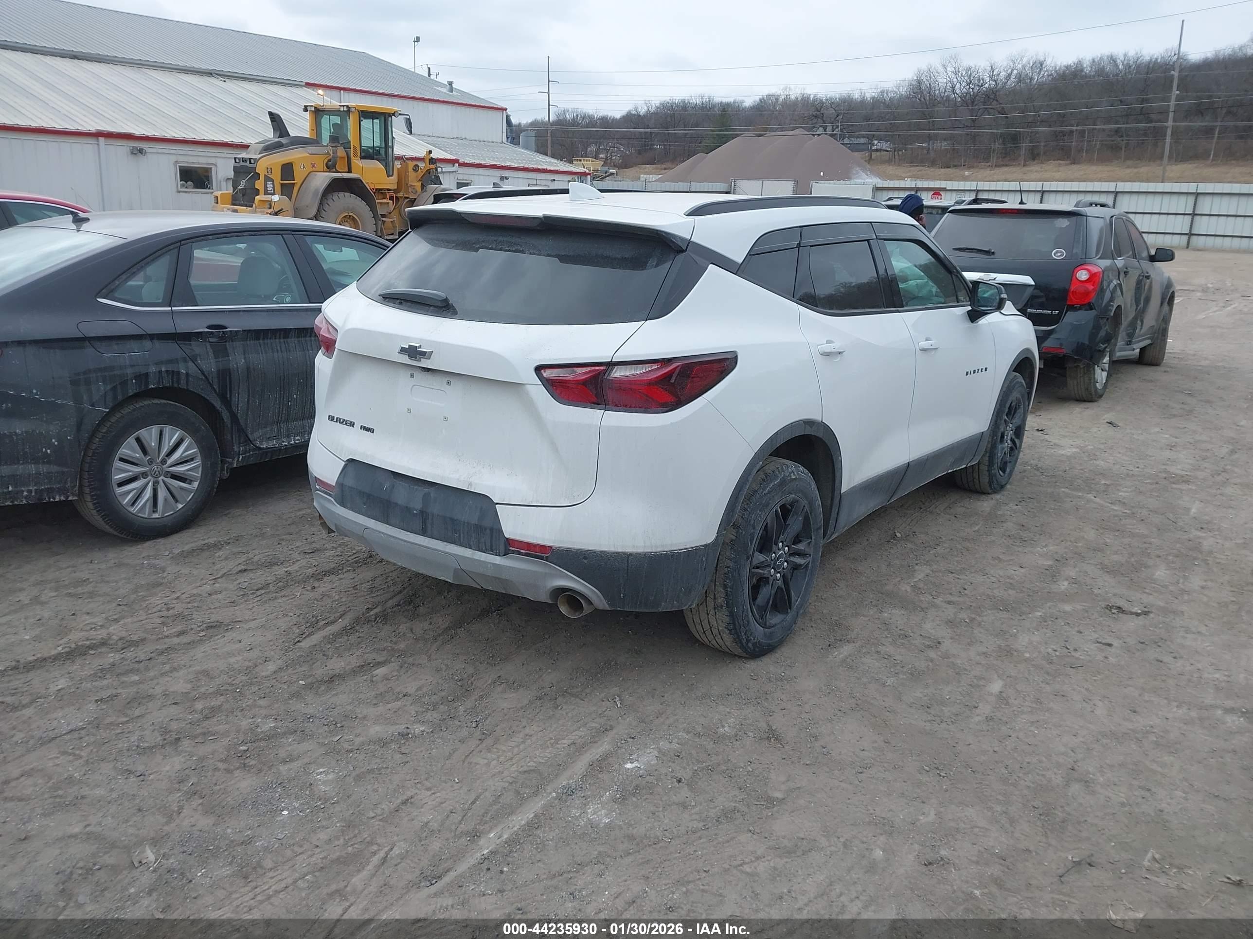 CHEVROLET BLAZER image 4