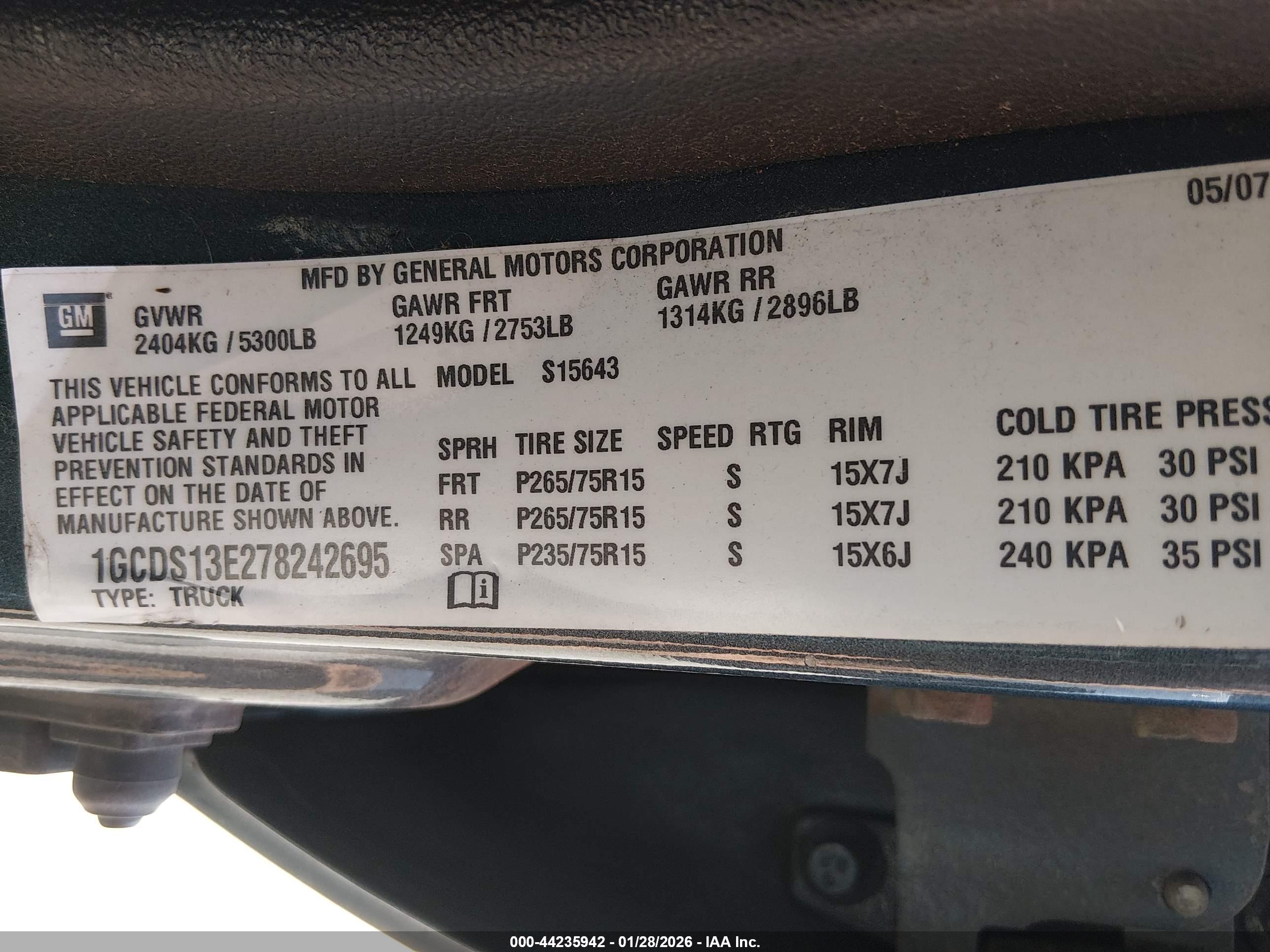 CHEVROLET COLORADO image 9