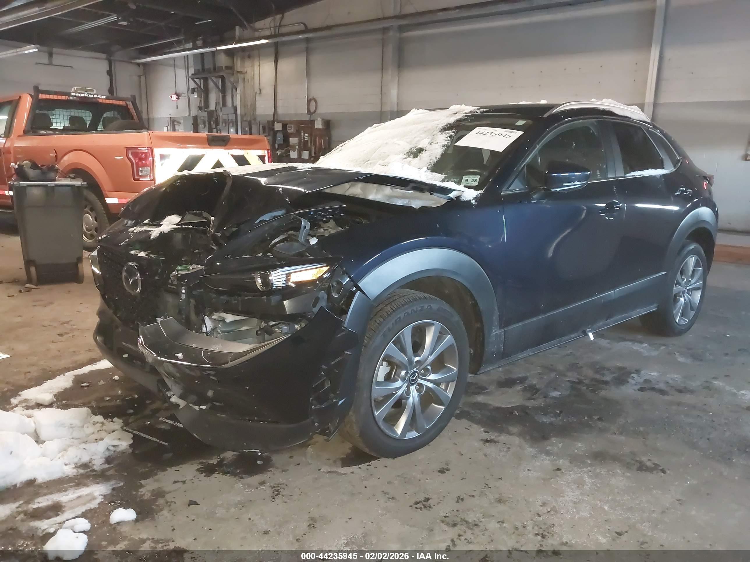 MAZDA CX-30 image 2