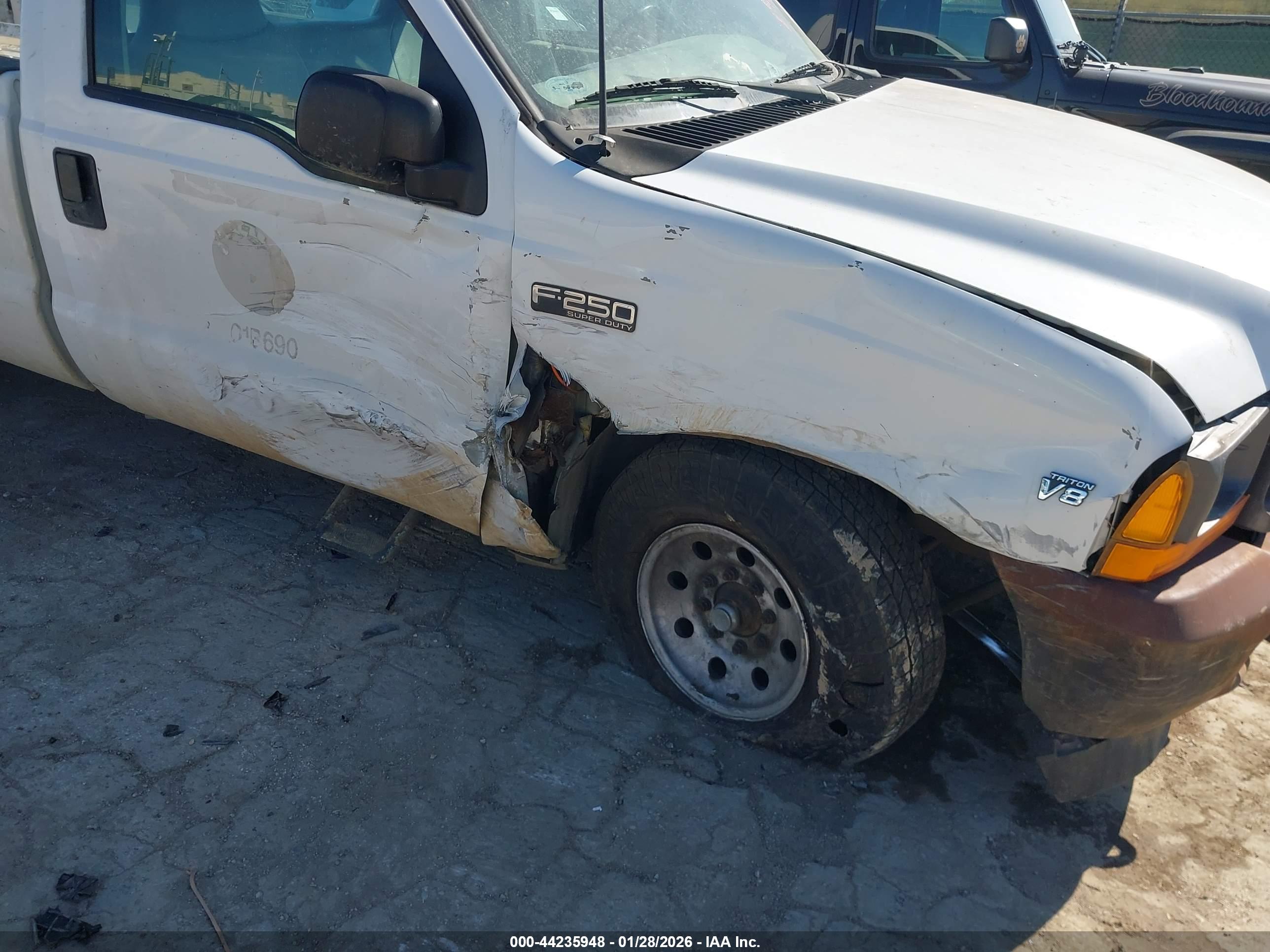 FORD F-250 image 6